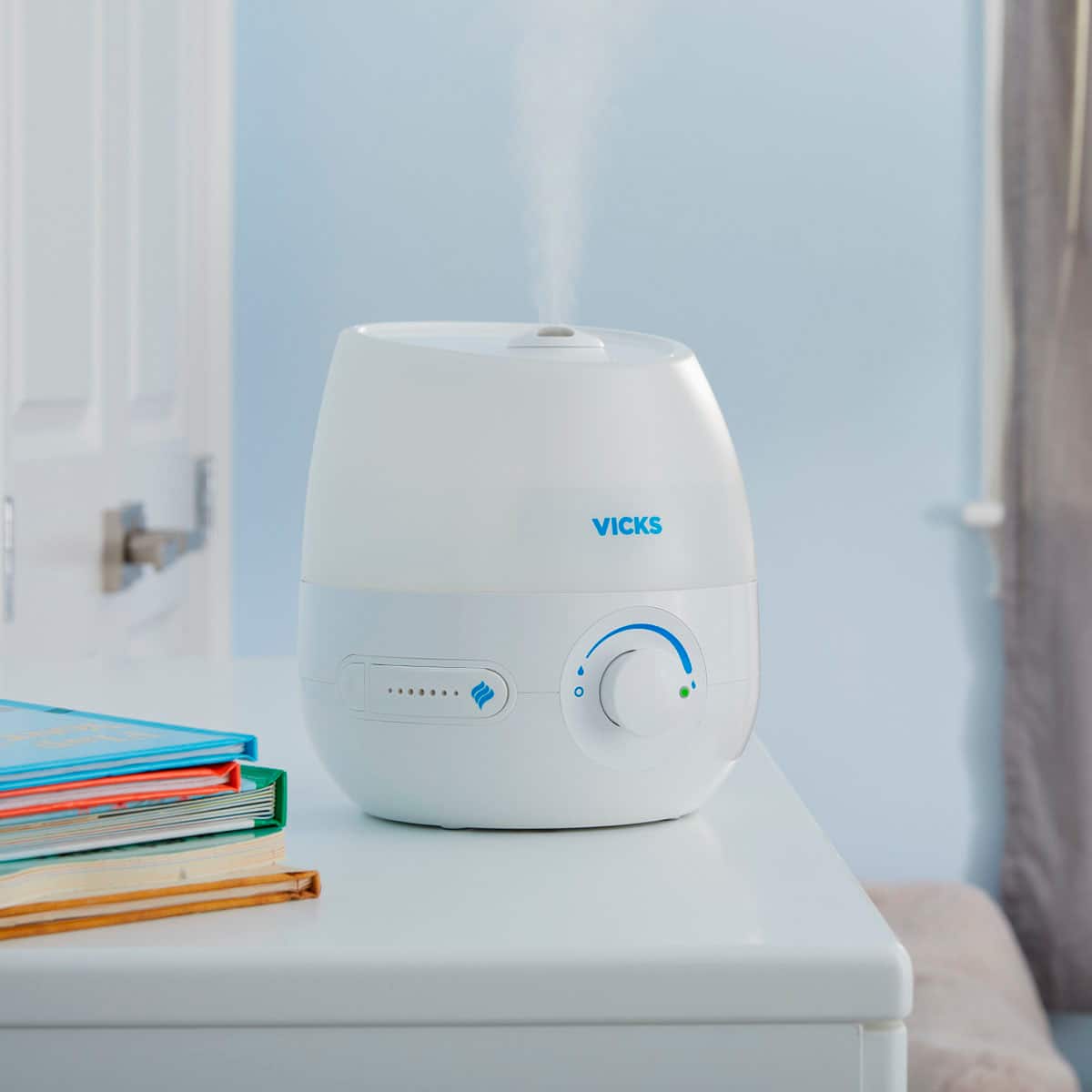 Alt View 17. Vicks - Vicks Top Fill 0.5 gallon Ultrasonic Cool Mist Humidifier - White.
