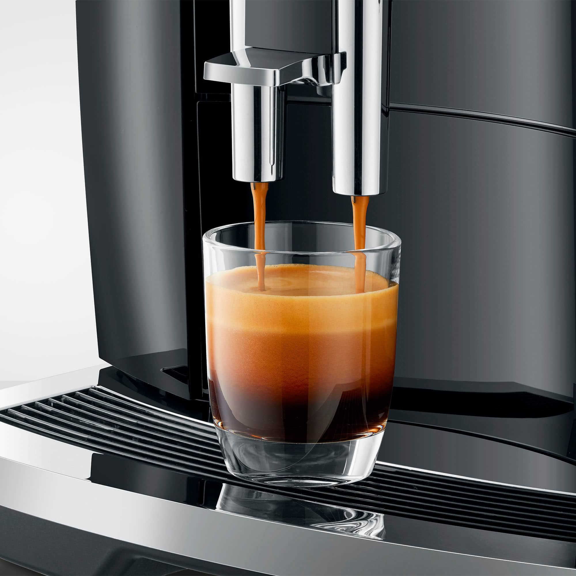 Jura E4 Automatic Coffee Machine (Piano Black)