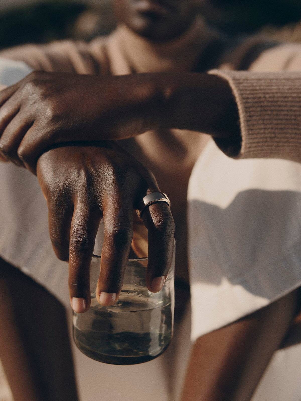 In-depth sleep analysis: Track your stress levels: Awake 1h 21m REM 1h 16m Light 4h 4m Deep 1h 2m 12:05 day Daytime stress Today I 1 SA Engaged atasad Restored - 1 1" - Stressed 1h 25m Restored 1h 52m 1 Restored 3m ago 24/7 Heart Rate: Up to 7 day battery life: Water resistant up to 100m