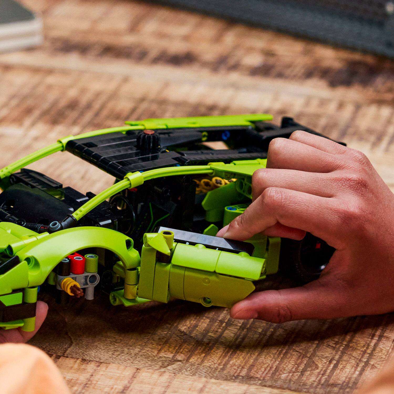 Alt View 12. LEGO - Technic Lamborghini Huracán Tecnica 42161.