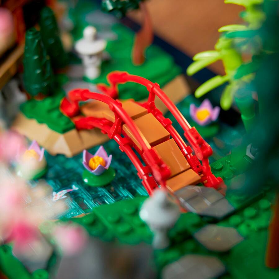 LEGO Icons Tranquil Garden Adult Building Kit 10315 6426500 - Best Buy