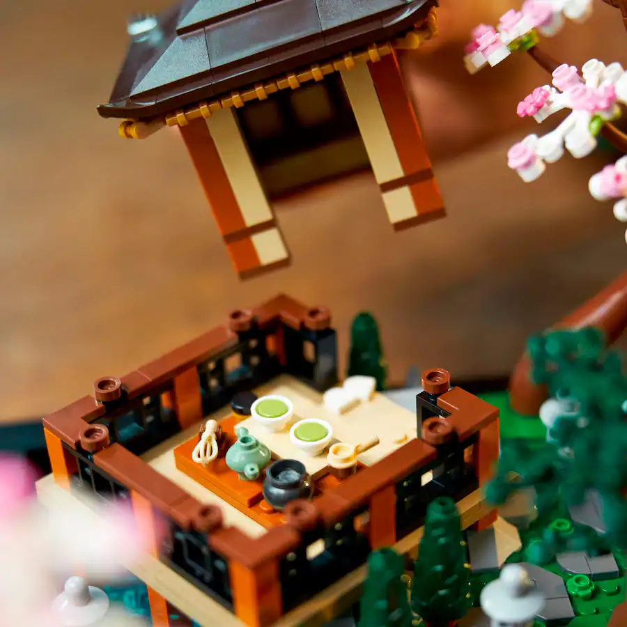 LEGO Icons Tranquil Garden Adult Building Kit 10315 6426500 - Best Buy
