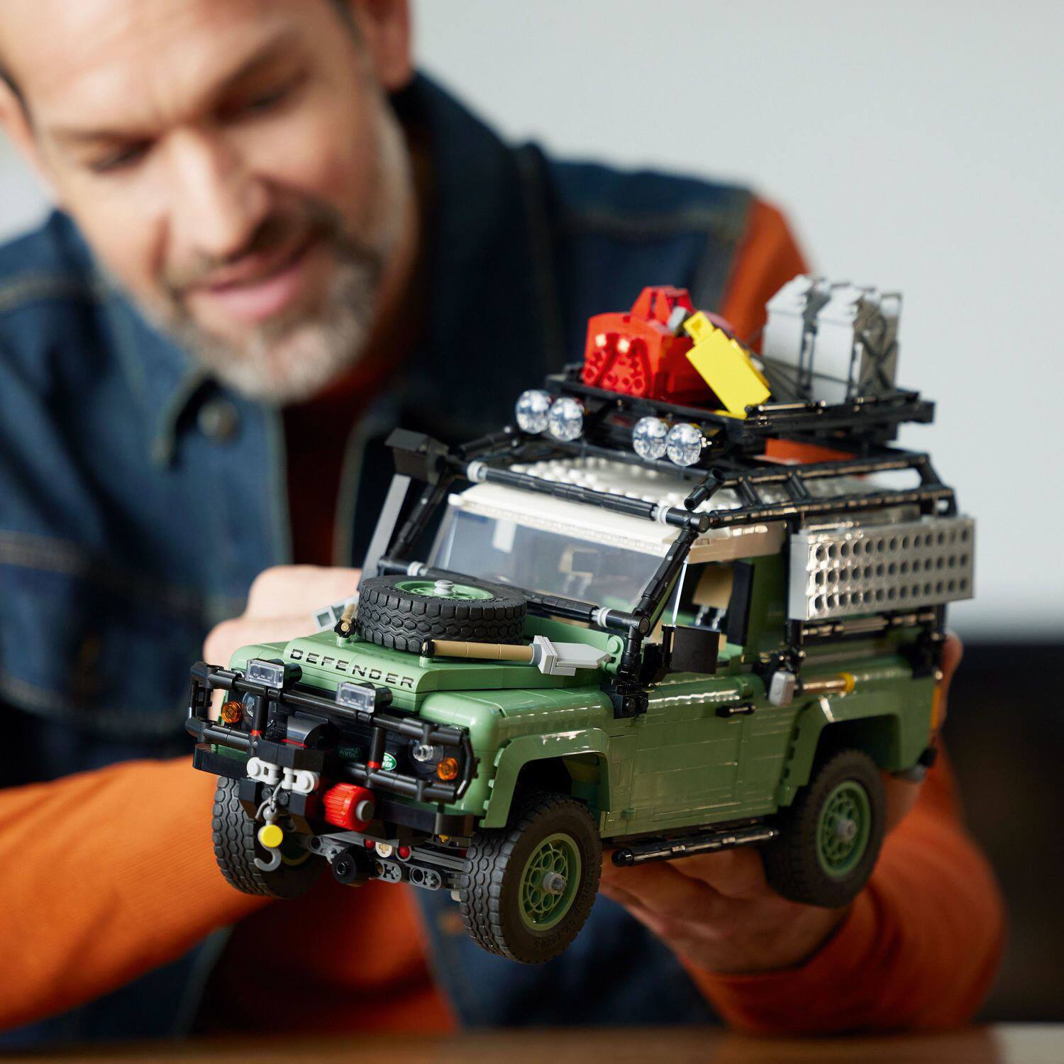 Alt View 12. LEGO - Icons Land Rover Classic Defender 90 10317.