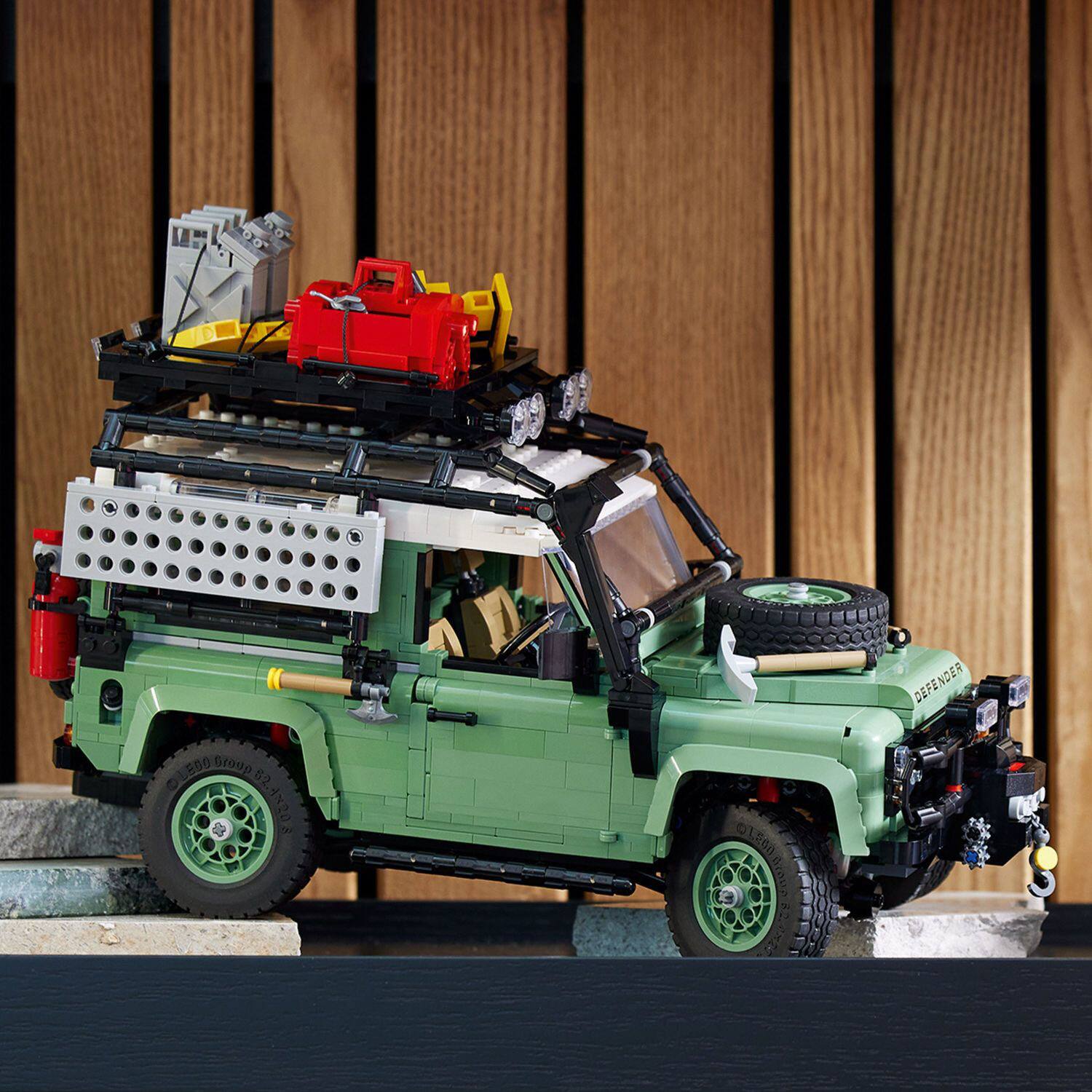 Alt View 13. LEGO - Icons Land Rover Classic Defender 90 10317.