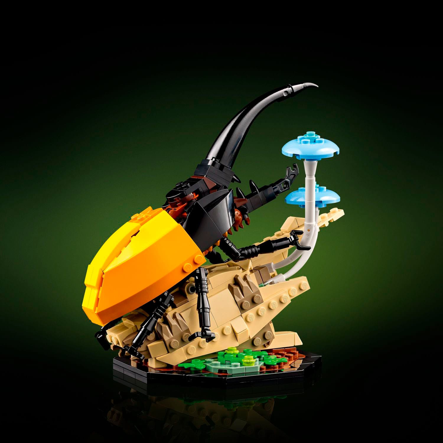 Alt View 11. LEGO - Ideas The Insect Collection Building Set 21342 - Multi.