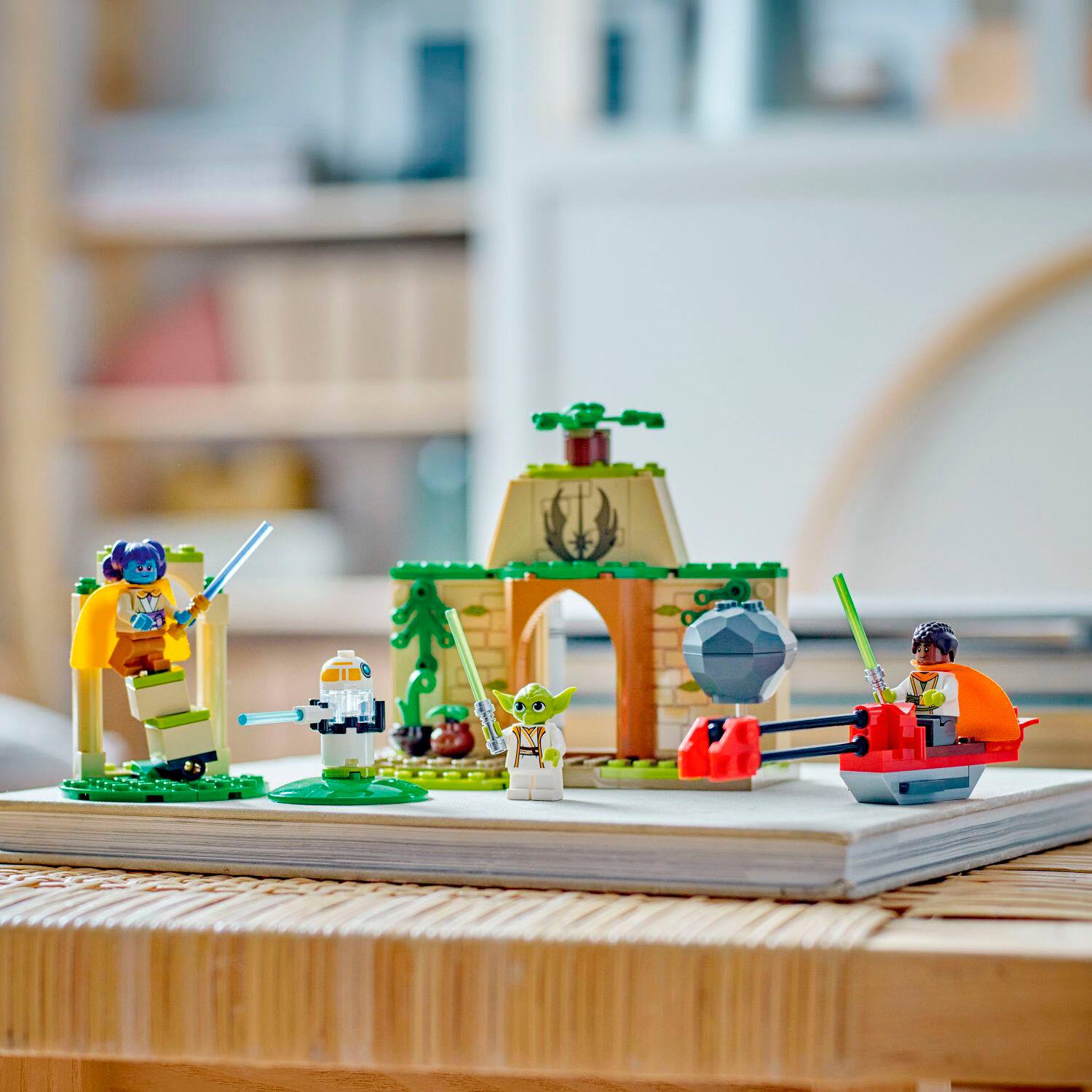 Angle. LEGO - Star Wars Tenoo Jedi Temple 75358.