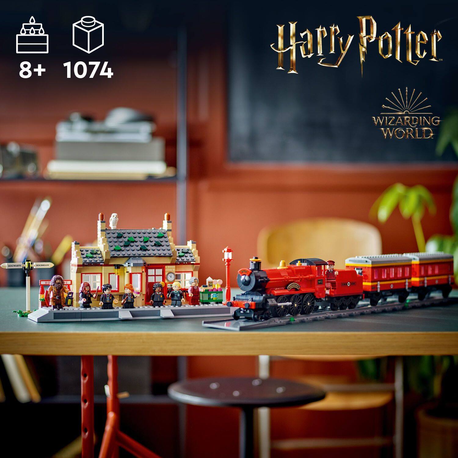 Angle. LEGO - Harry Potter Hogwarts Express & Hogsmeade Station 76423.