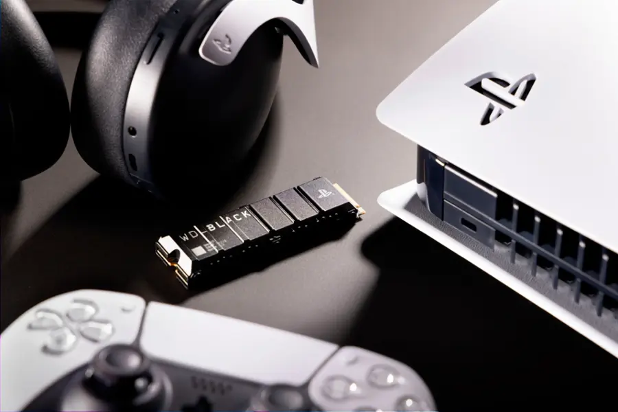 Alt View 18. WD - BLACK SN850P 2TB Internal SSD PCIe Gen 4 x4 with Heatsink for PS5 - Black.
