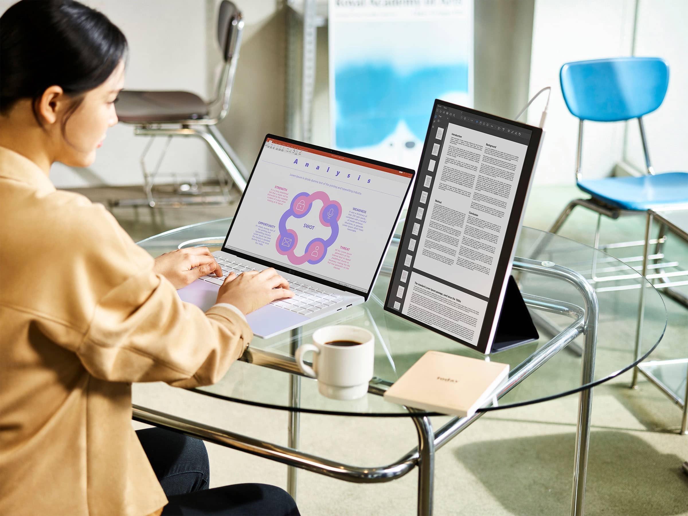 Alt View 26. LG - gram +view 16” IPS LED 60Hz Portable Monitor (USB Type-C) - Silver.