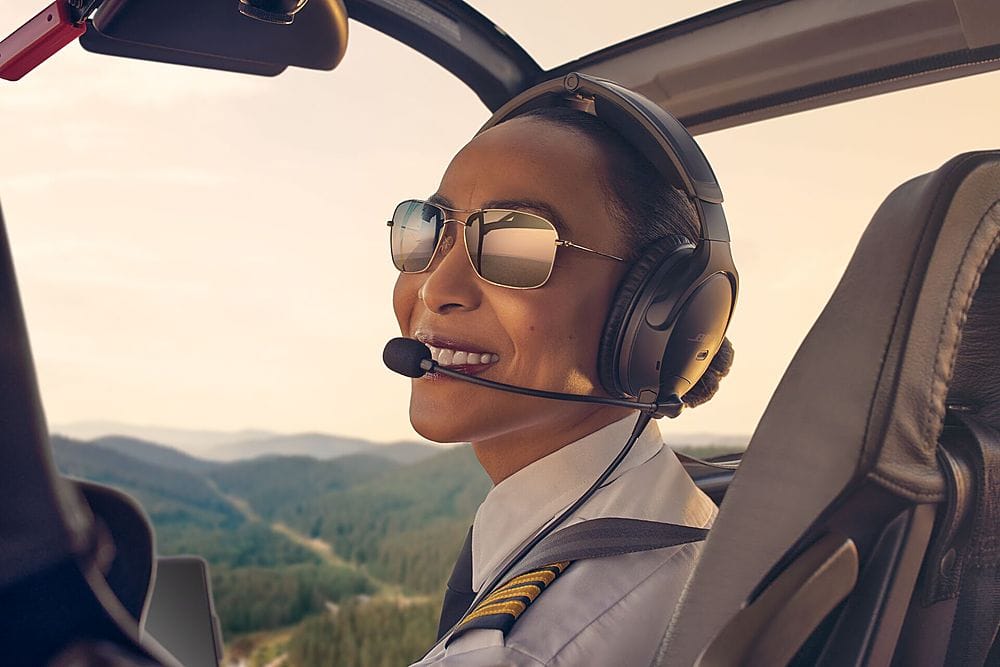 Alt View 17. Bose - A30 Bluetooth Noise Cancelling Over-the-Ear Aviation Headset - Black.