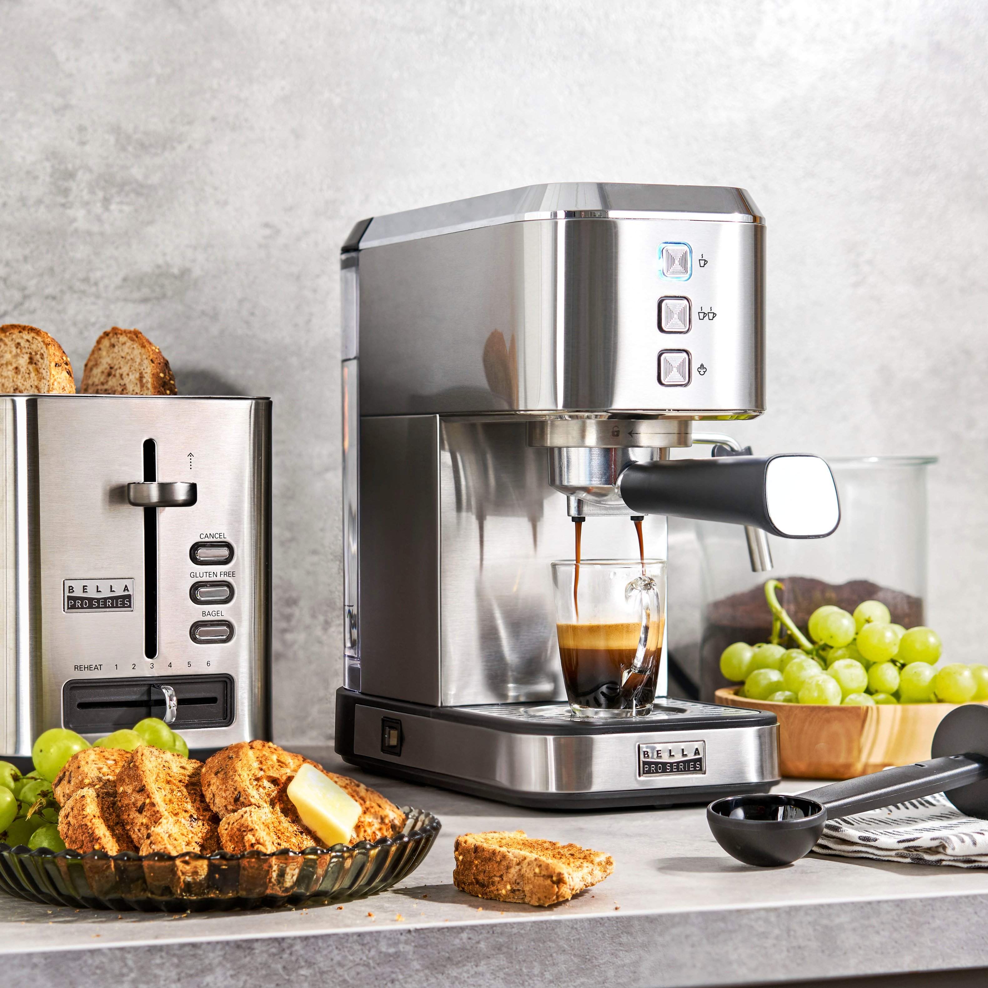 Best Buy: Bella Pro Series 18-Cup Programmable Coffee Maker Stainless Steel  90102