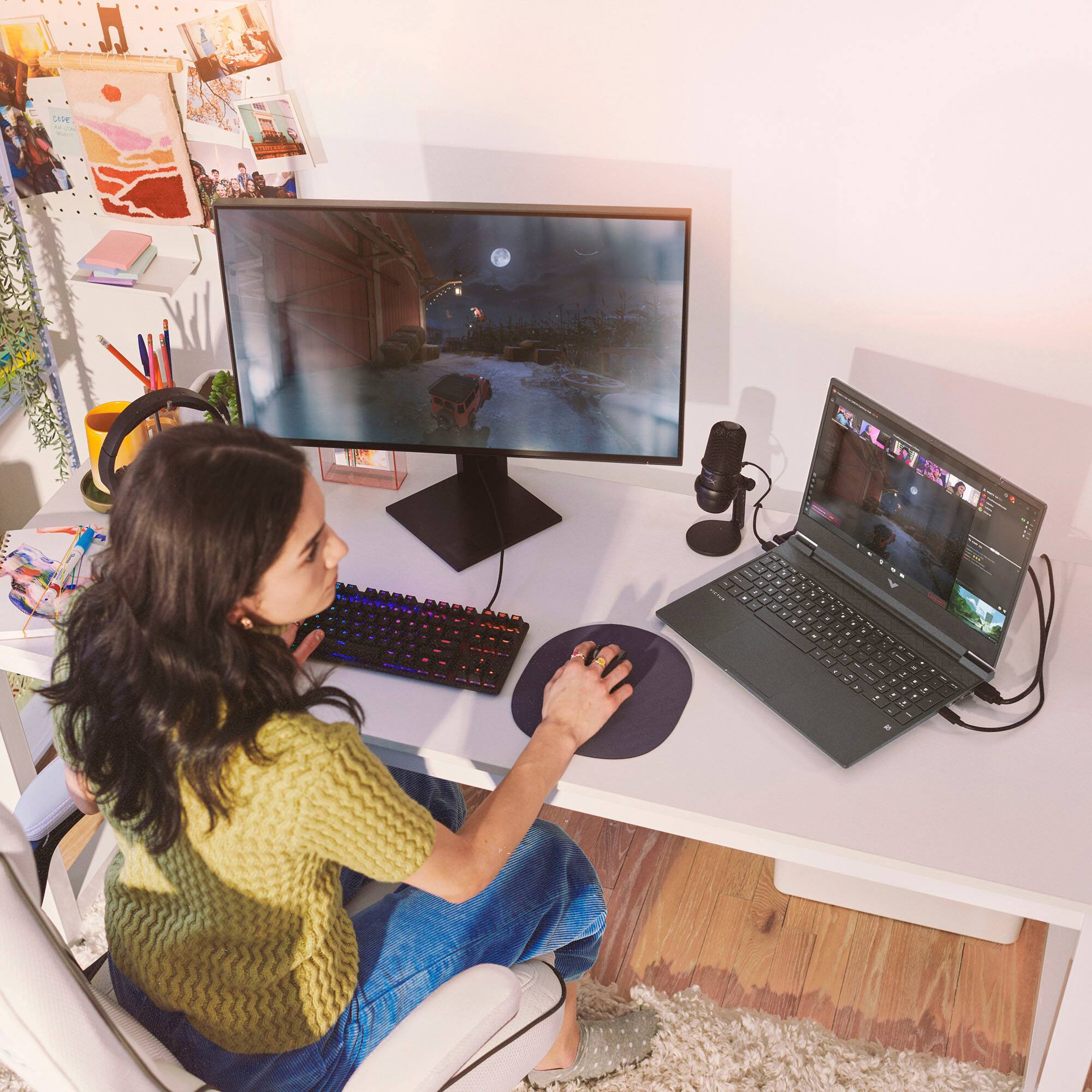 Alt View 11. HP - Victus 15.6" Gaming Laptop - AMD Ryzen 5 7535HS - 8GB Memory - NVIDIA GeForce RTX 2050 - 512GB SSD - Mica Silver.