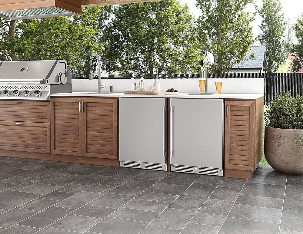 Alt View 12. Zephyr - Presrv 24 in. 99-Can Single Zone Outdoor Refrigerator - Stainless Steel.