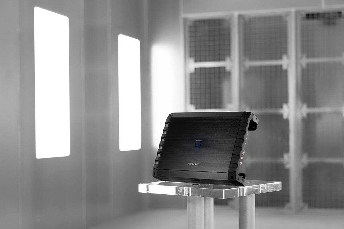 Alt View 16. Alpine - S-Series Class D Bridgeable Multichannel Amplifier with Variable Crossovers - Black.