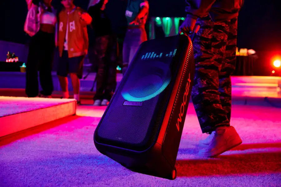 Alt View 22. LG - XBOOM XL7 Portable Tower Party Speaker with Pixel LED - Black.