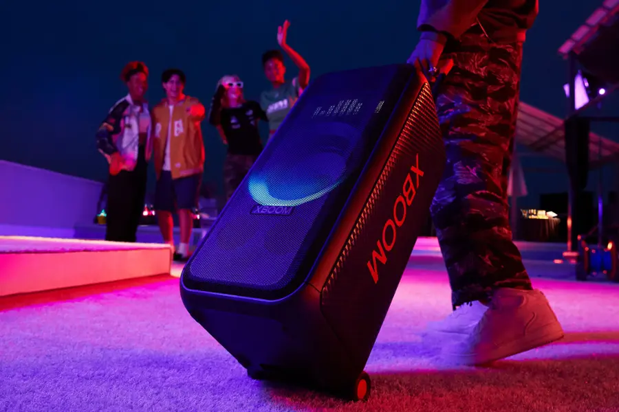 Alt View 26. LG - XBOOM XL7 Portable Tower Party Speaker with Pixel LED - Black.