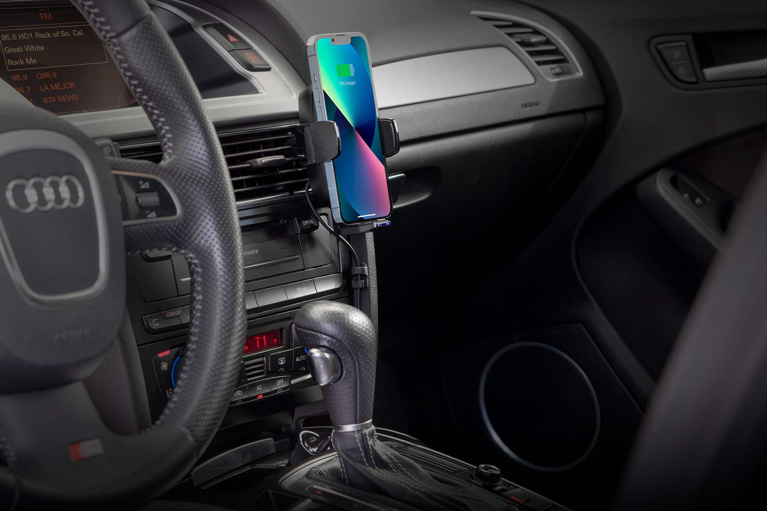 Alt View 13. Scosche - Wireless Charging Dash/Vent Universal Mount for Mobile Phones - Black.