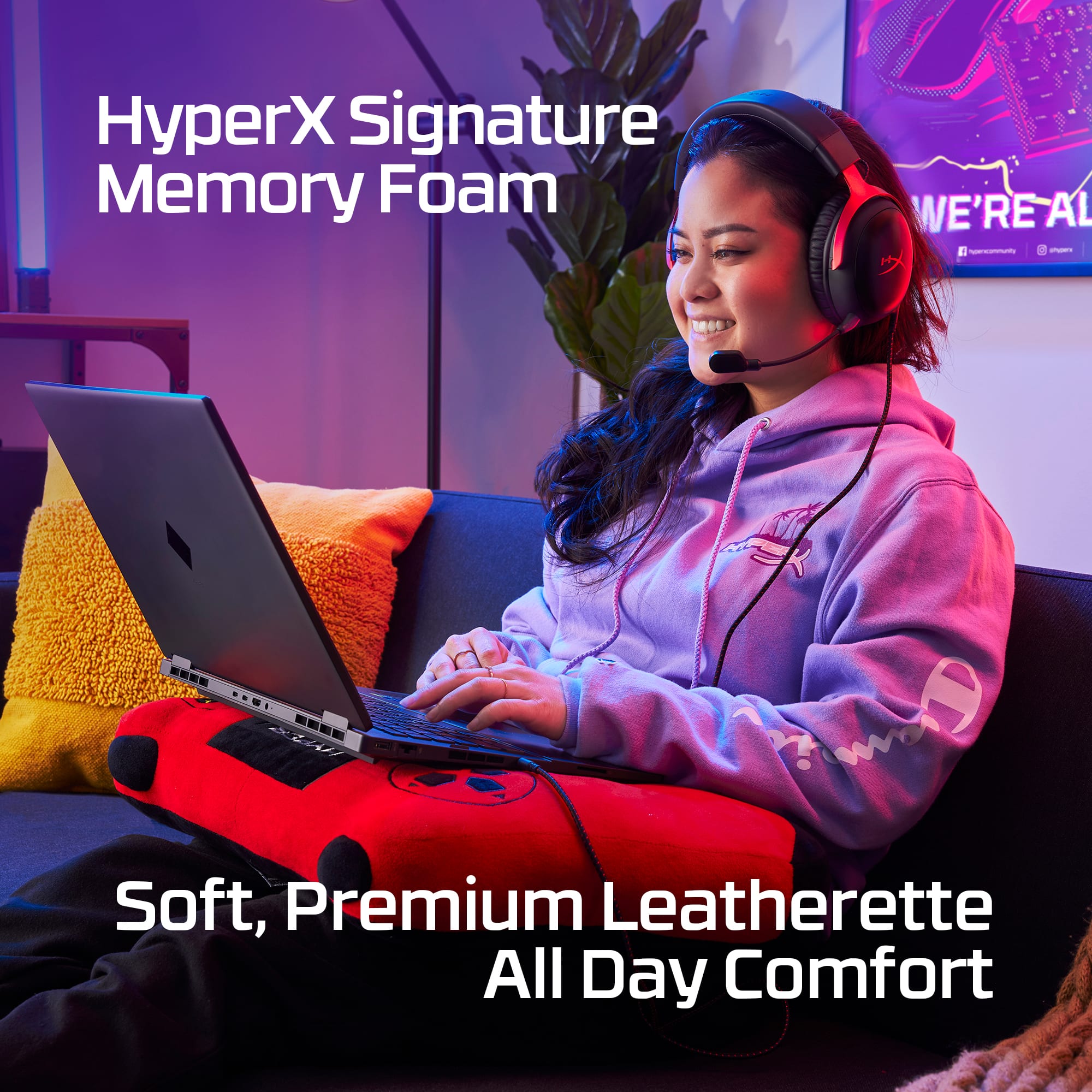 HyperX Signature Memory Foam WE'RE ALL A - V .NUI Soft, Premium Leatherette All Day Comfort