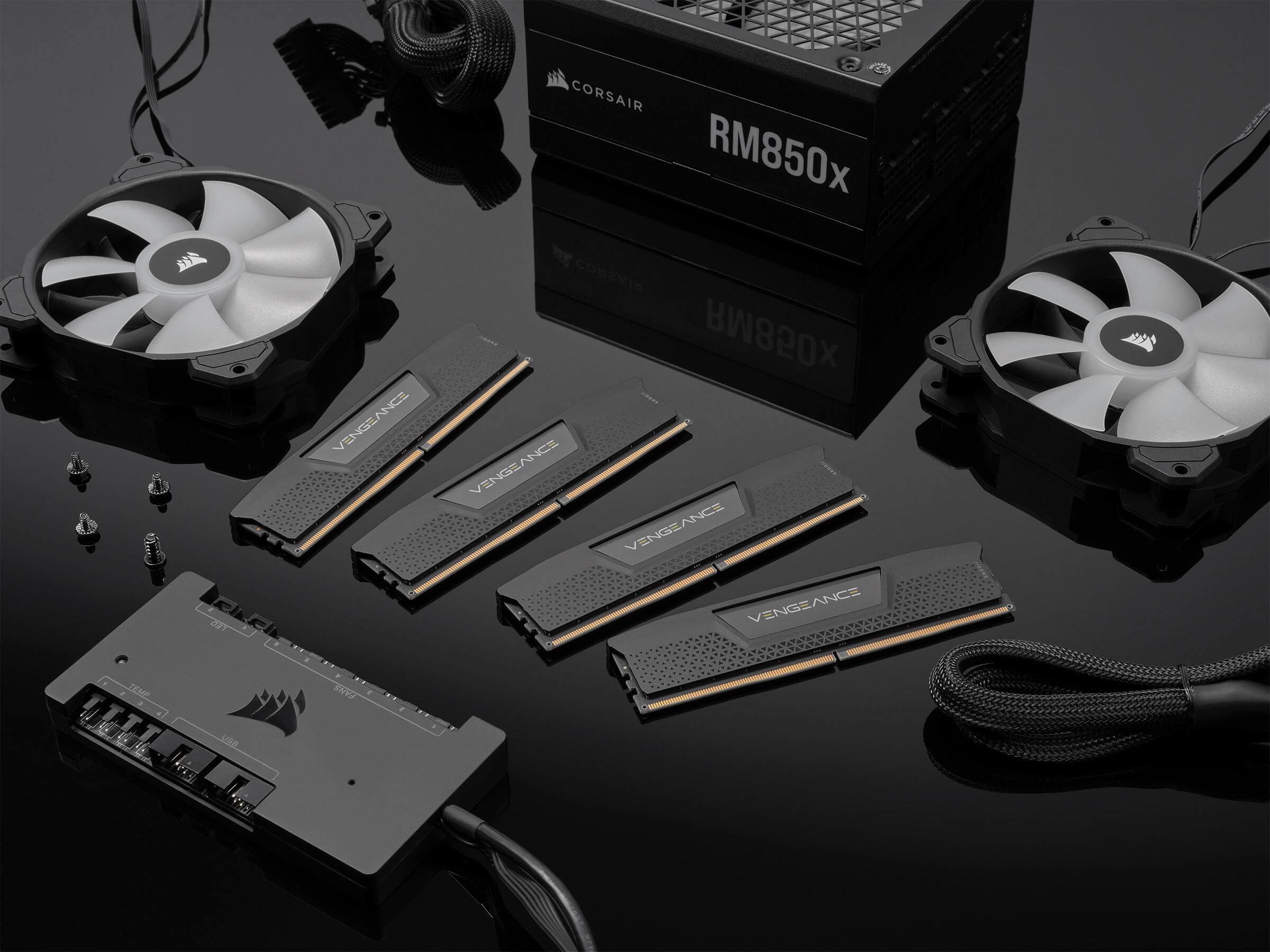 Alt View 14. CORSAIR - VENGEANCE 32GB (2x16GB) DDR5 6400MHz C32 UDIMM Desktop Memory - Black.