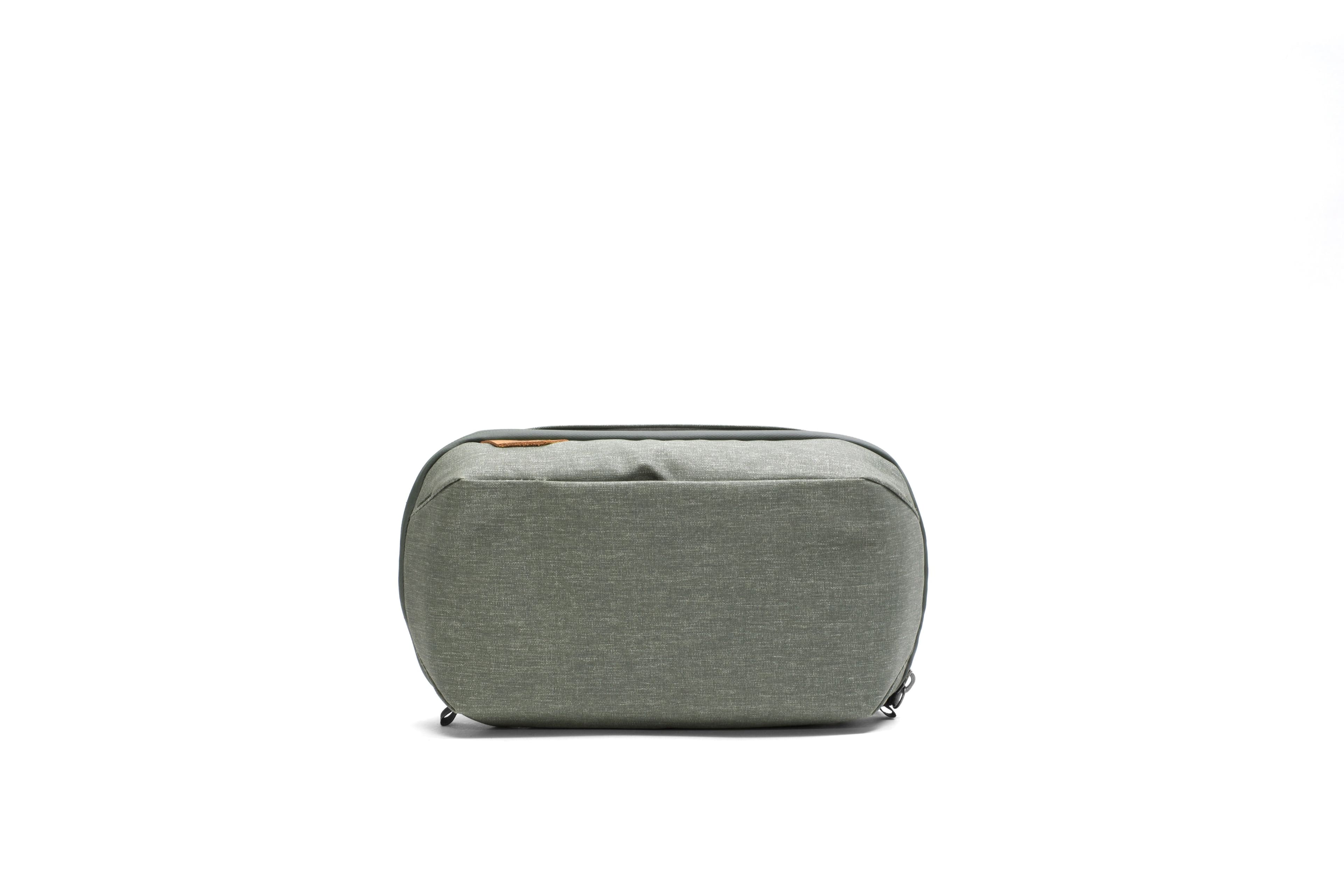 Angle. Peak Design - Wash Pouch - Sage.