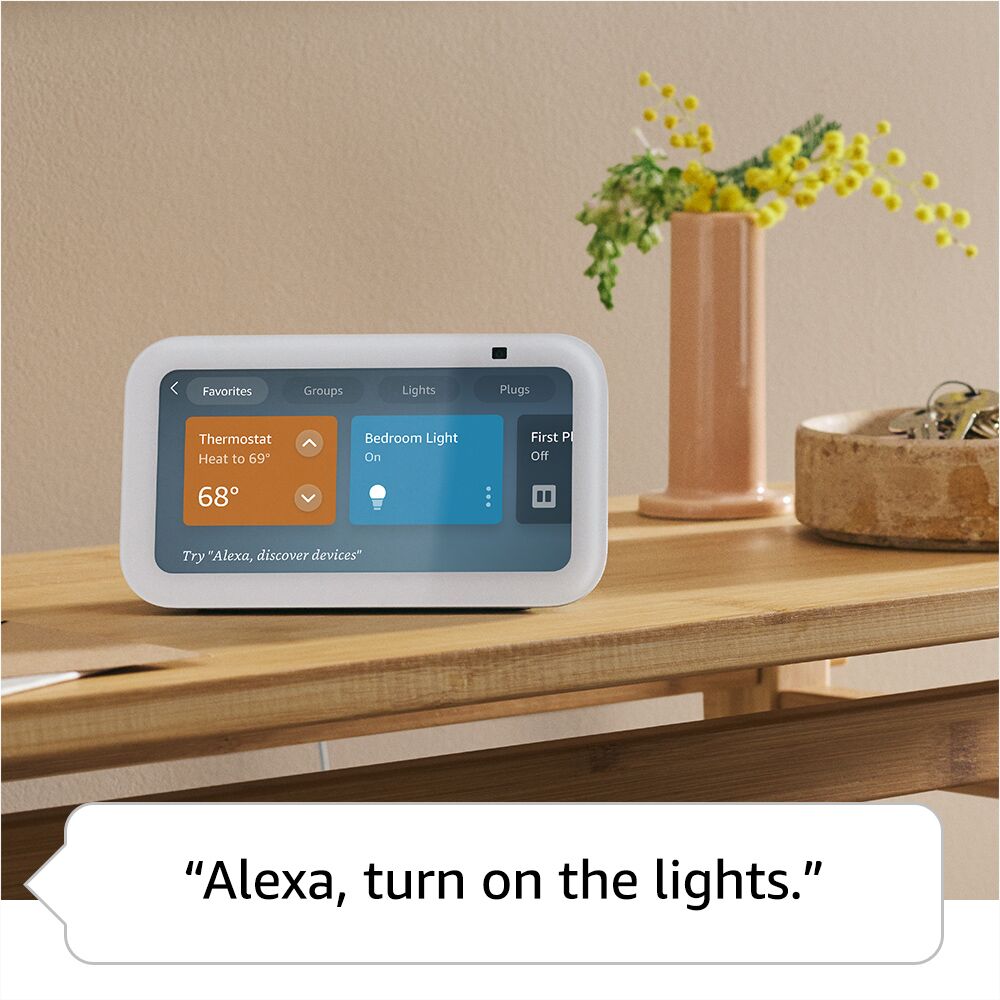 Echo Show 10 (3rd Generation) 10-inch Smart Display with Alexa  Glacier White B082X1HRV5 - Best Buy