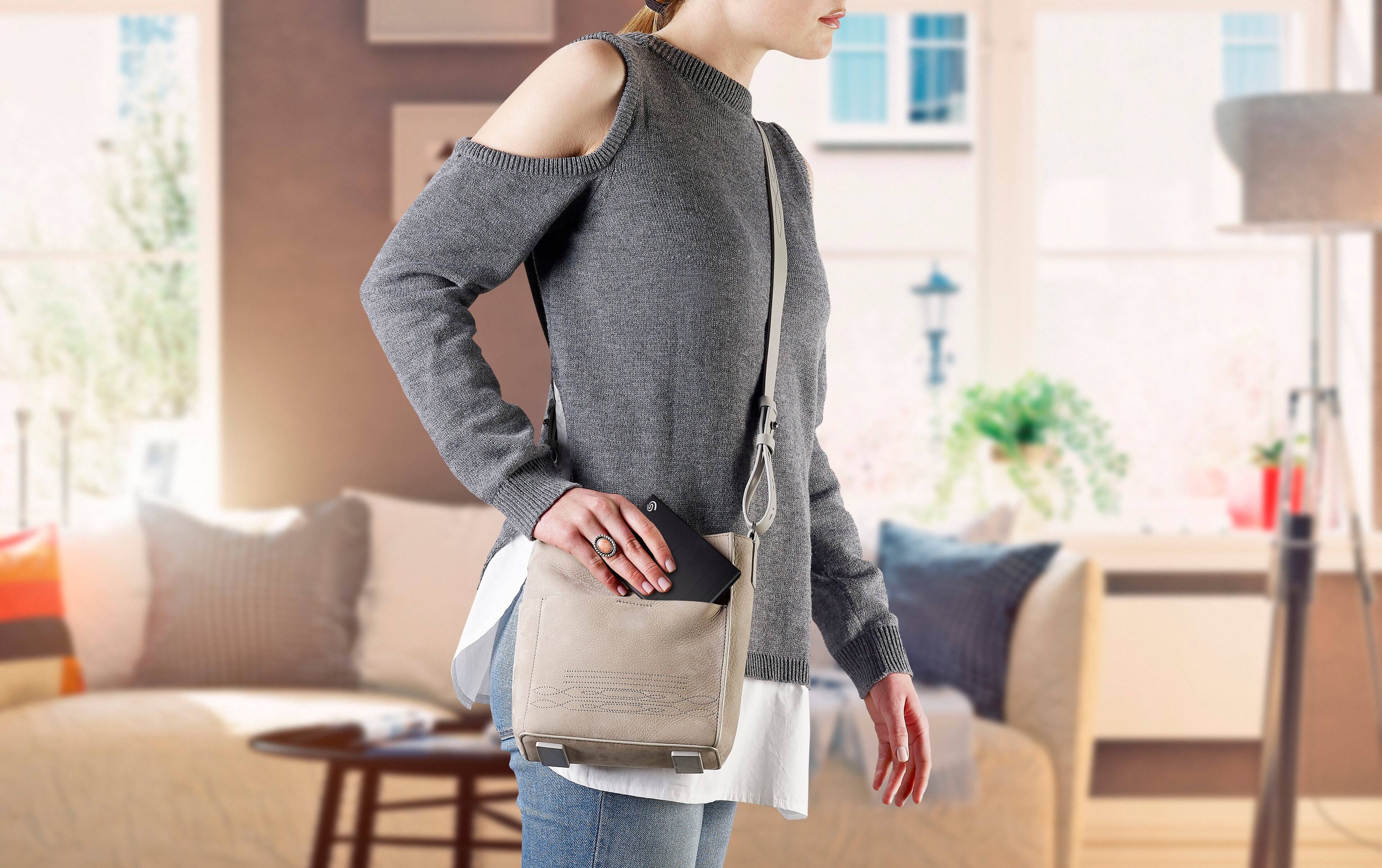 Alt View 11. Seagate - One Touch with Password 2TB External USB 3.0 Portable Hard Drive with Rescue Data Recovery Services - Black.