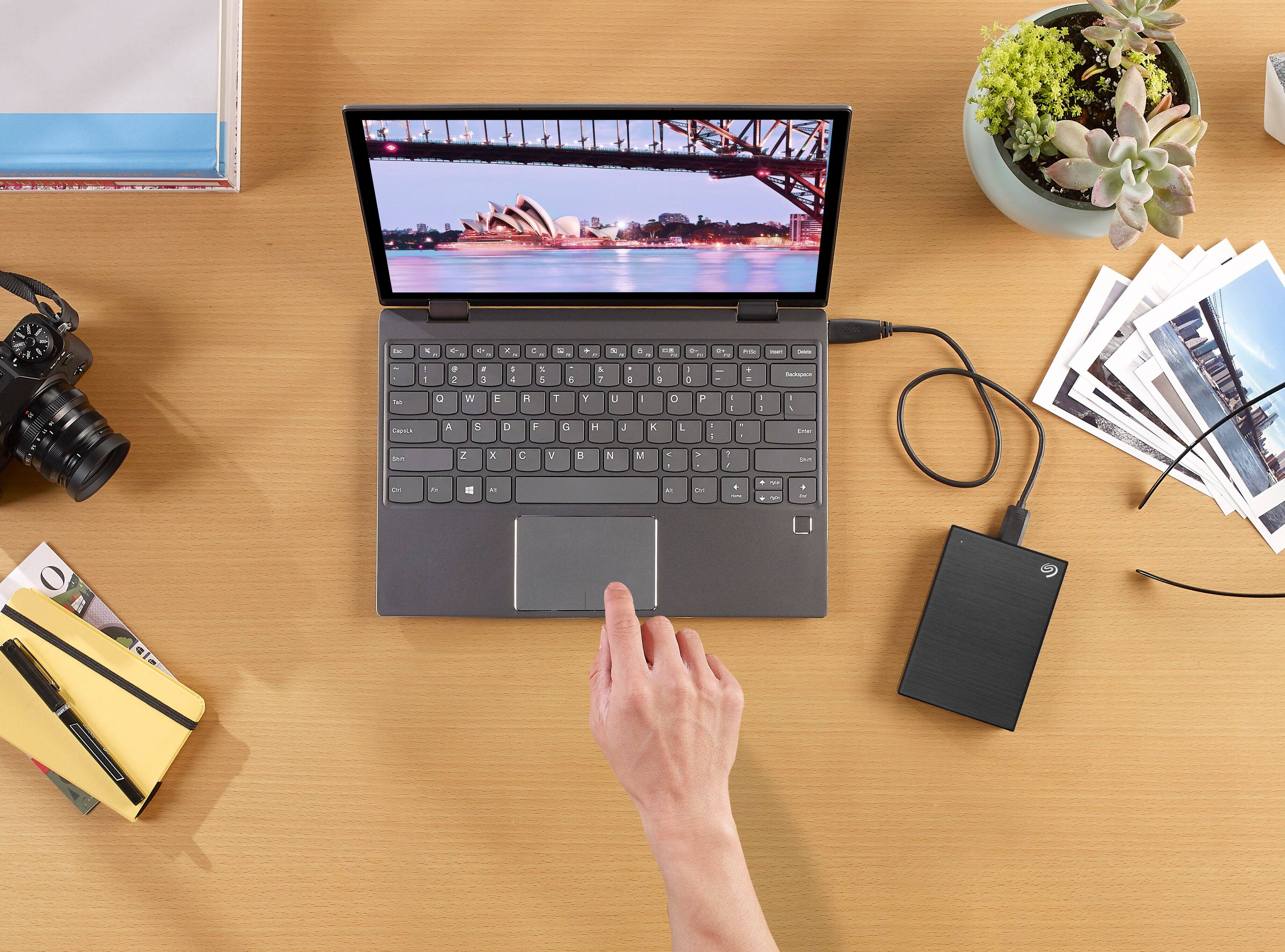 Alt View 11. Seagate - One Touch with Password 4TB External USB 3.0 Portable Hard Drive with Rescue Data Recovery Services - Black.