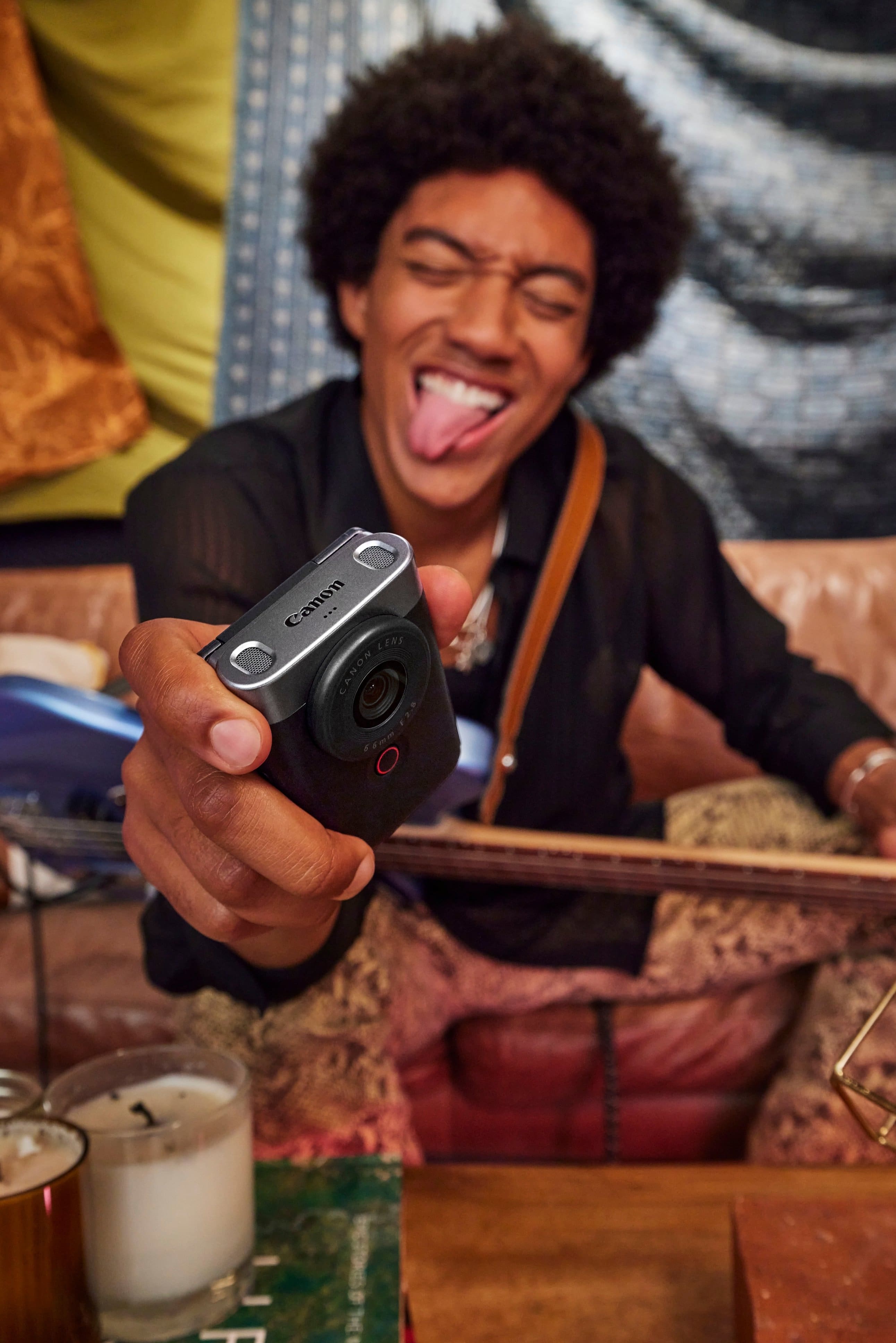 Alt View 21. Canon - PowerShot V10 4K Video 20.9-Megapixel Digital Camera for Vloggers and Content Creators - Black.