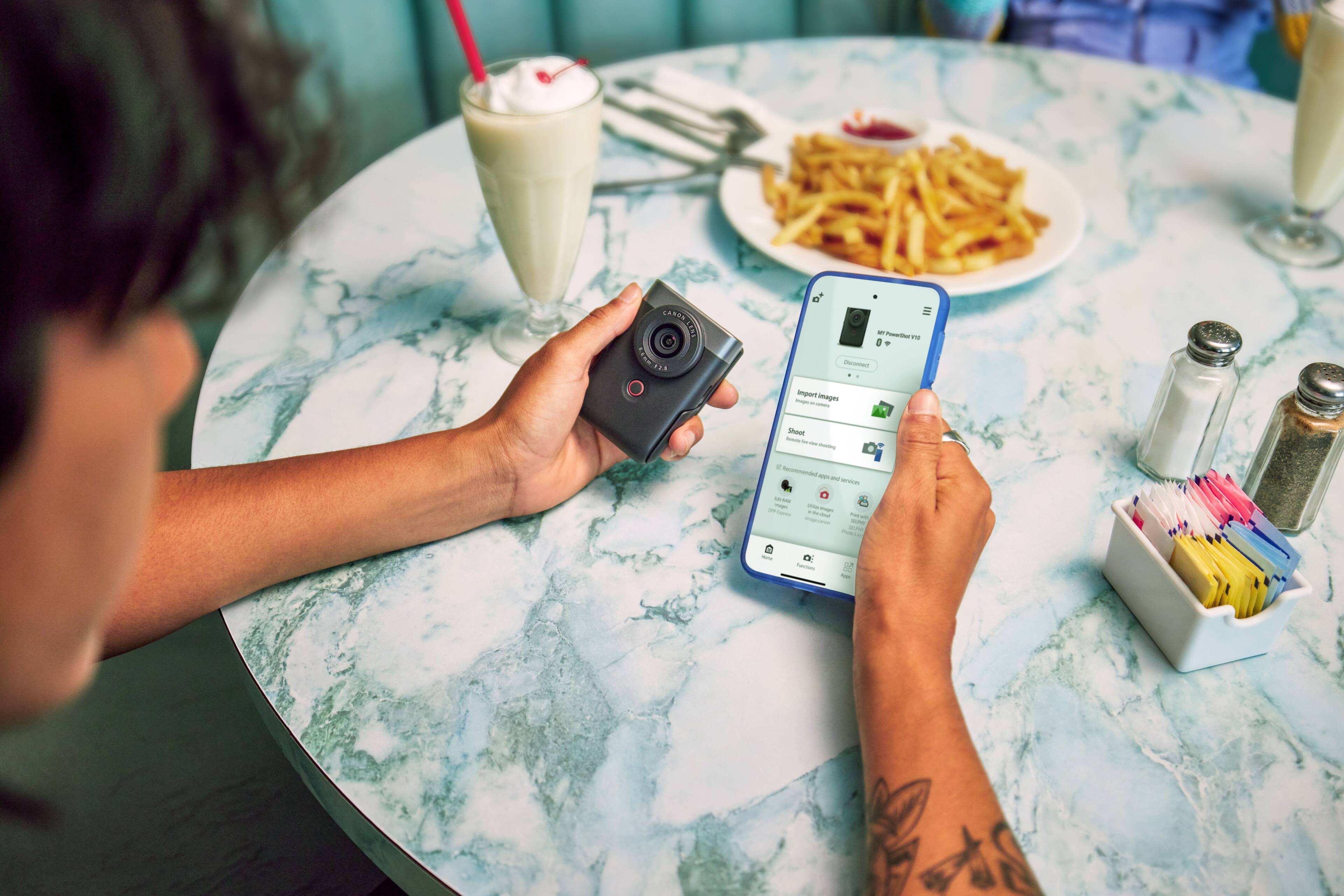 Alt View 25. Canon - PowerShot V10 4K Video 20.9-Megapixel Digital Camera for Vloggers and Content Creators - Black.