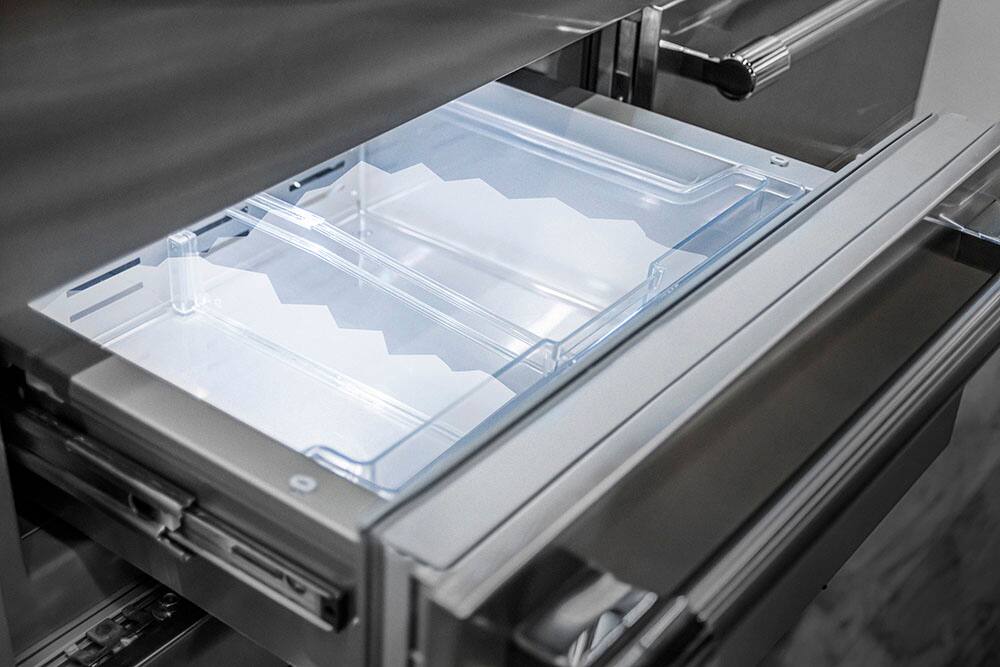 Alt View 17. Thermador - Freedom Collection 27.7 Cu. Ft. French Door Built-in Smart Refrigerator with Professional Series Handles - Stainless Steel.