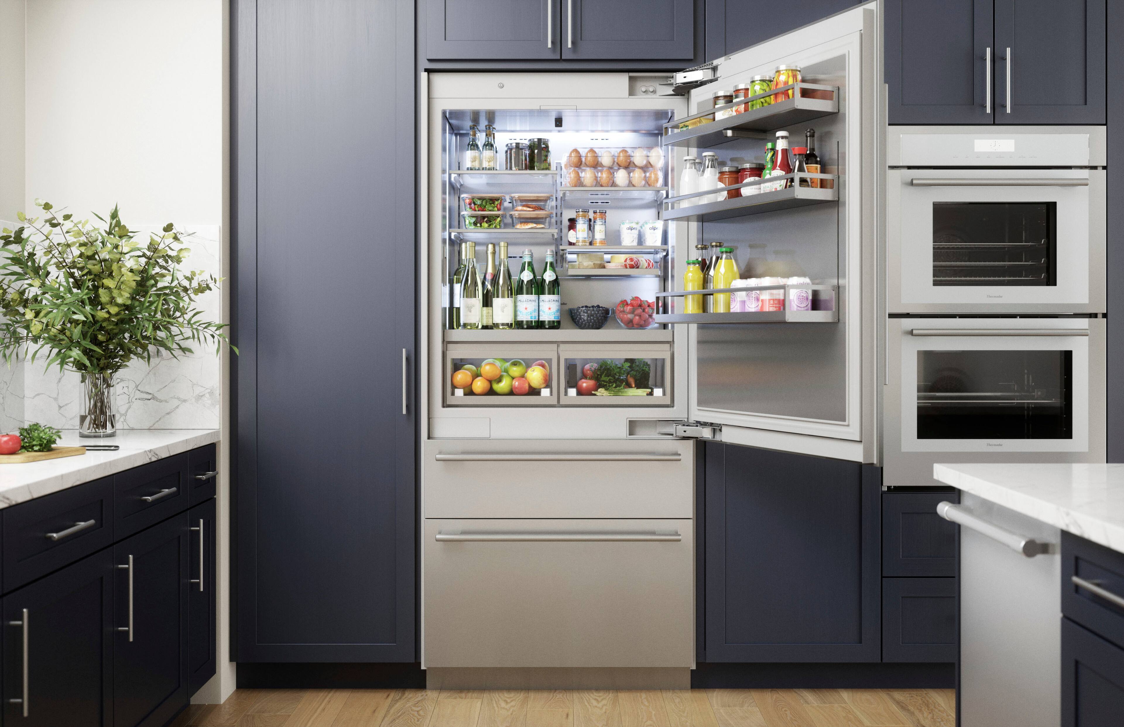 Alt View 14. Thermador - Freedom Collection 20.1 Cu. Ft. French Door Built-in Smart Refrigerator with Professional Series Handles - Stainless Steel.