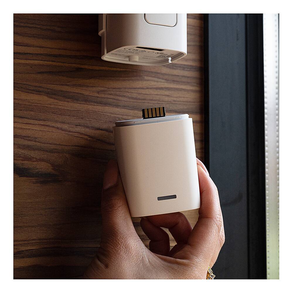 Alt View 12. RYSE - BatteryPack 1850 mAh for SmartShade - White.