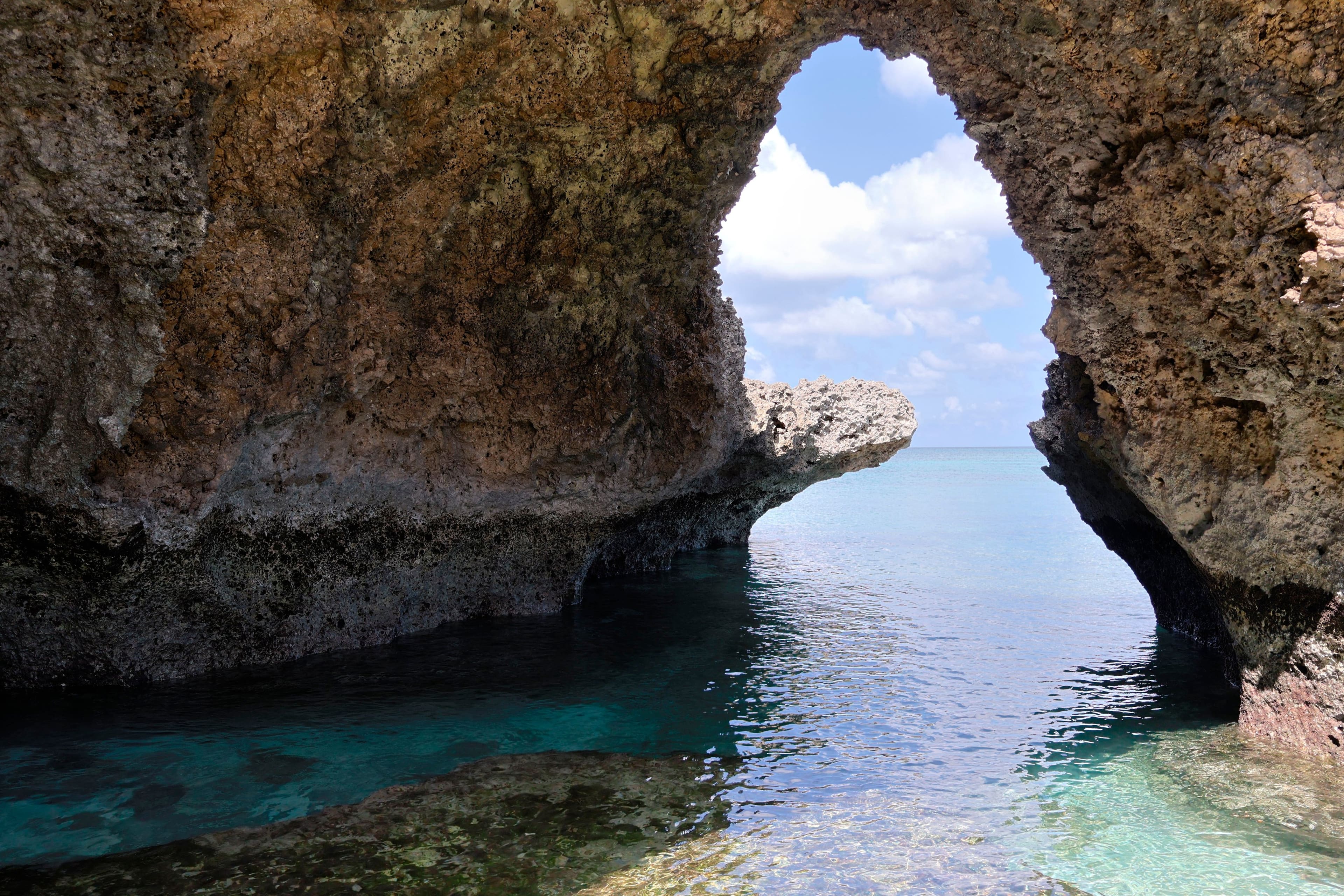 Alt View 33. Canon - EOS R50 4K Video Mirrorless Camera with RF-S 18-45mm Content Creator Kit - Black.