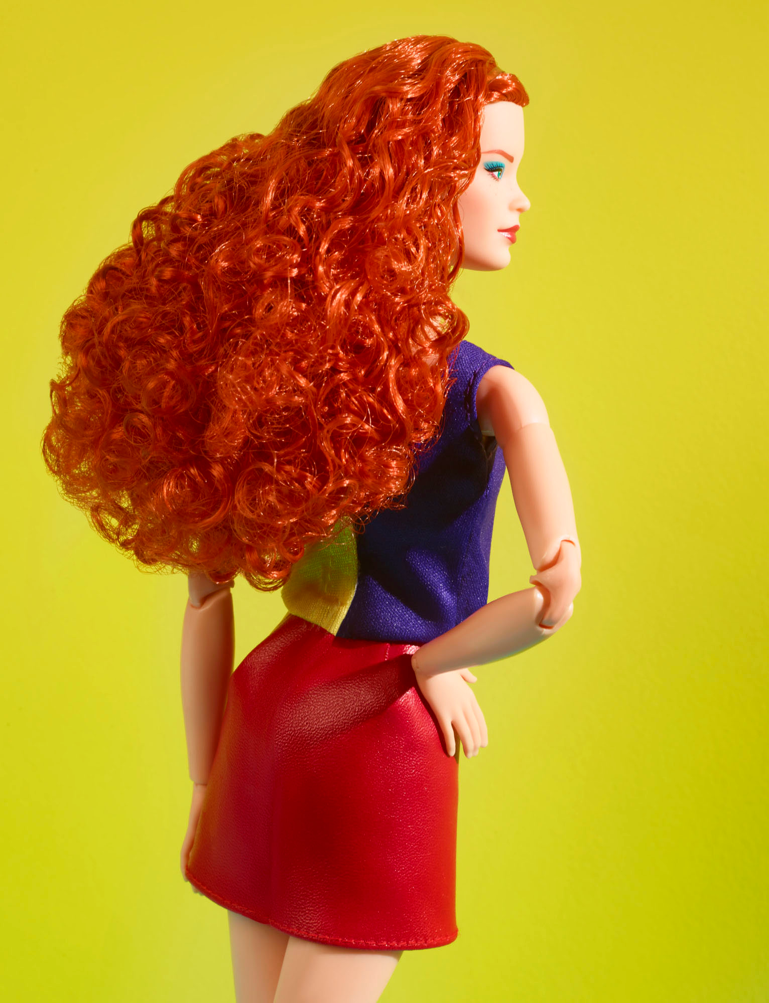 Best Buy: Barbie Signature Looks 11.5 Red Hair Doll HBX94