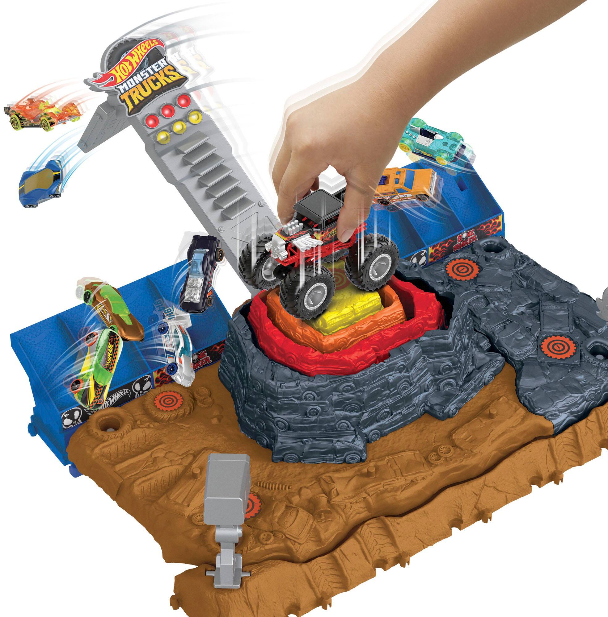 Hot Wheels Monster Trucks Playset