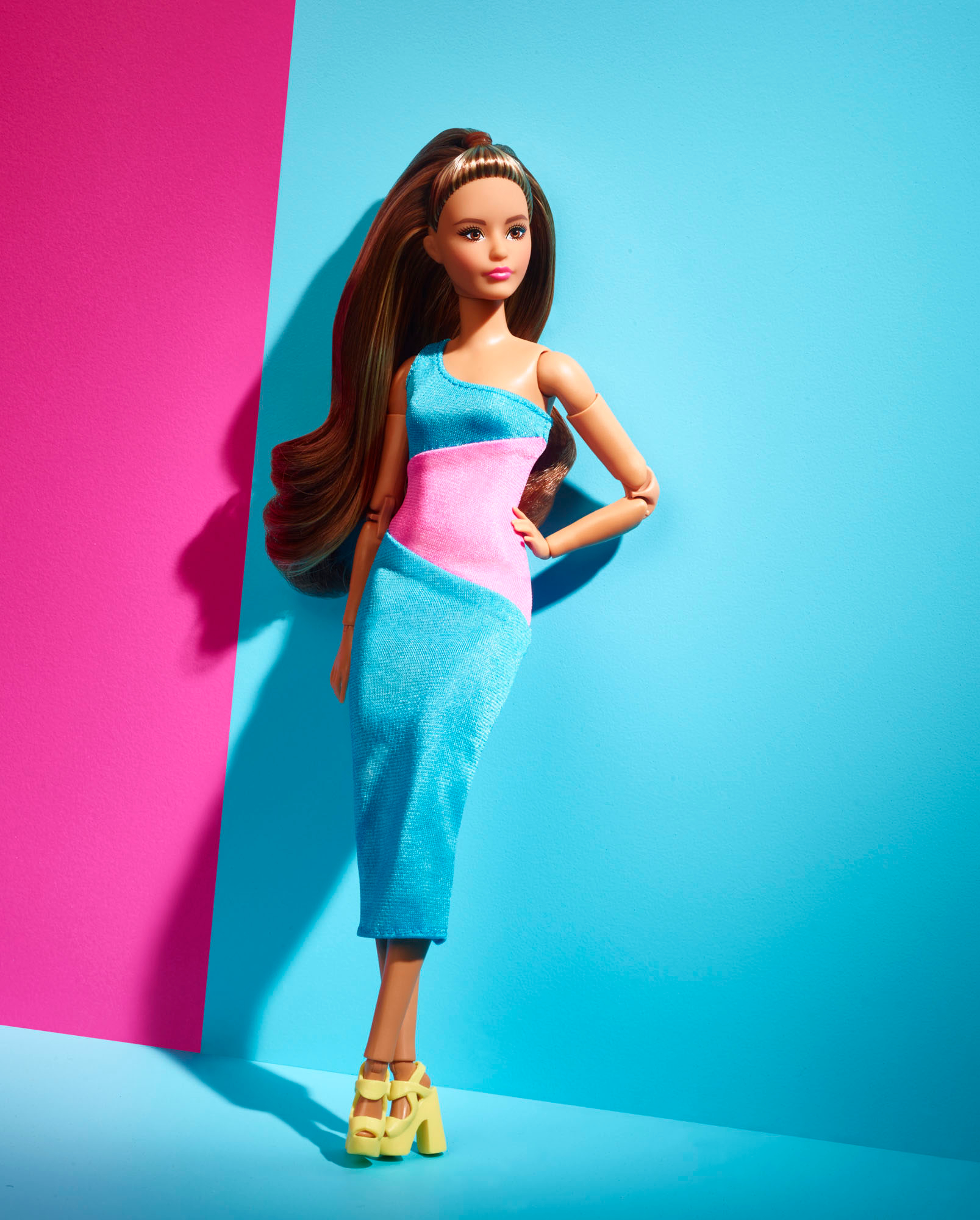 Barbie Looks Signature Brunette 13 Doll HJW82 - Best Buy
