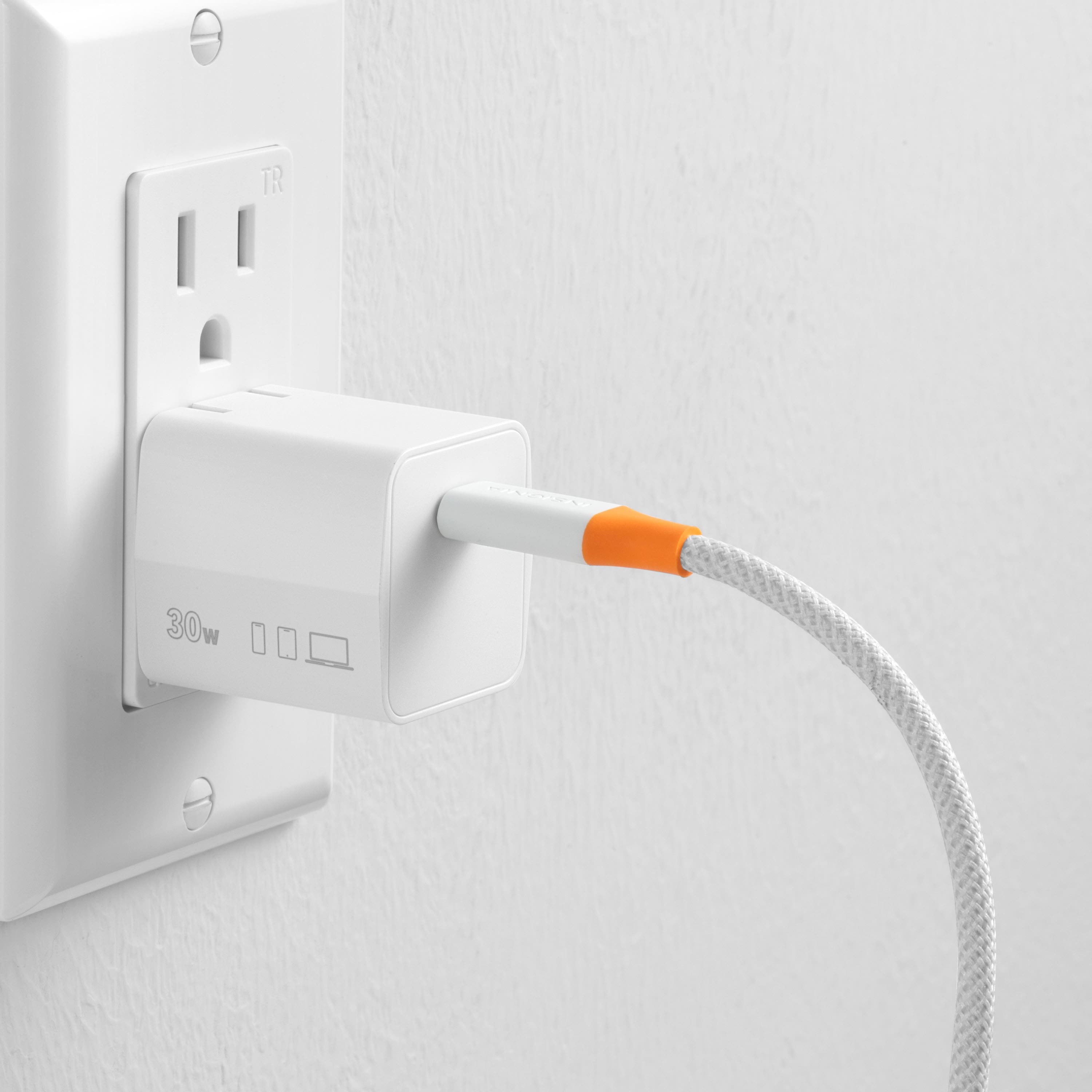 Alt View 15. Insignia™ - 30W USB-C Foldable Wall Charger for iPhone 15/14/13/12 Series, Samsung Smartphones, iPad, MacBook Air, Tablets and More - White.