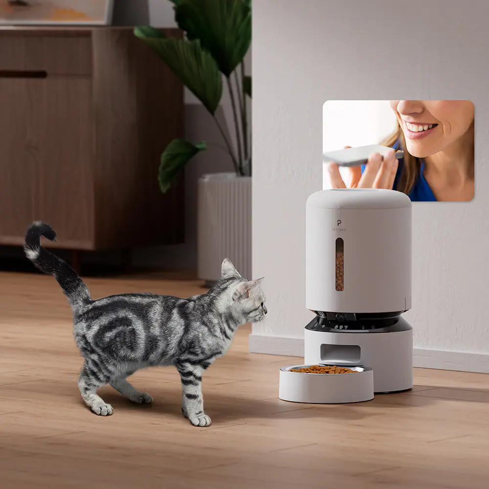 Alt View 39. PETLIBRO - Granary WiFi Stainless Steel 5L Automatic Dog and Cat Feeder with Camera Monitoring - White.