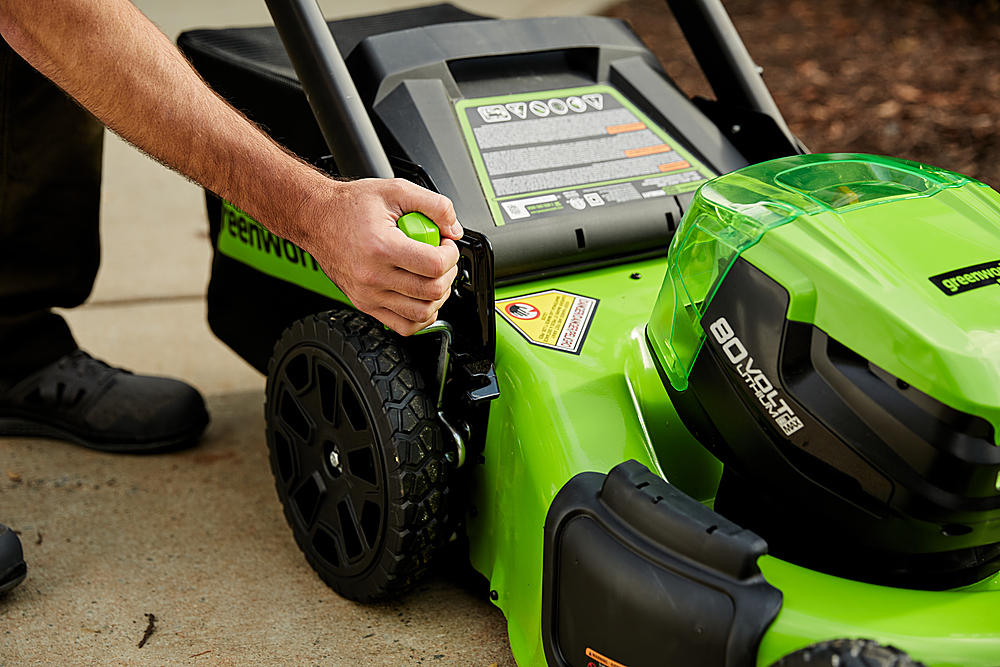 Back View: Greenworks - 80 Volt 21” Cordless Self-Propelled Lawn Mower (Battery & Charger Not Included) - Green
