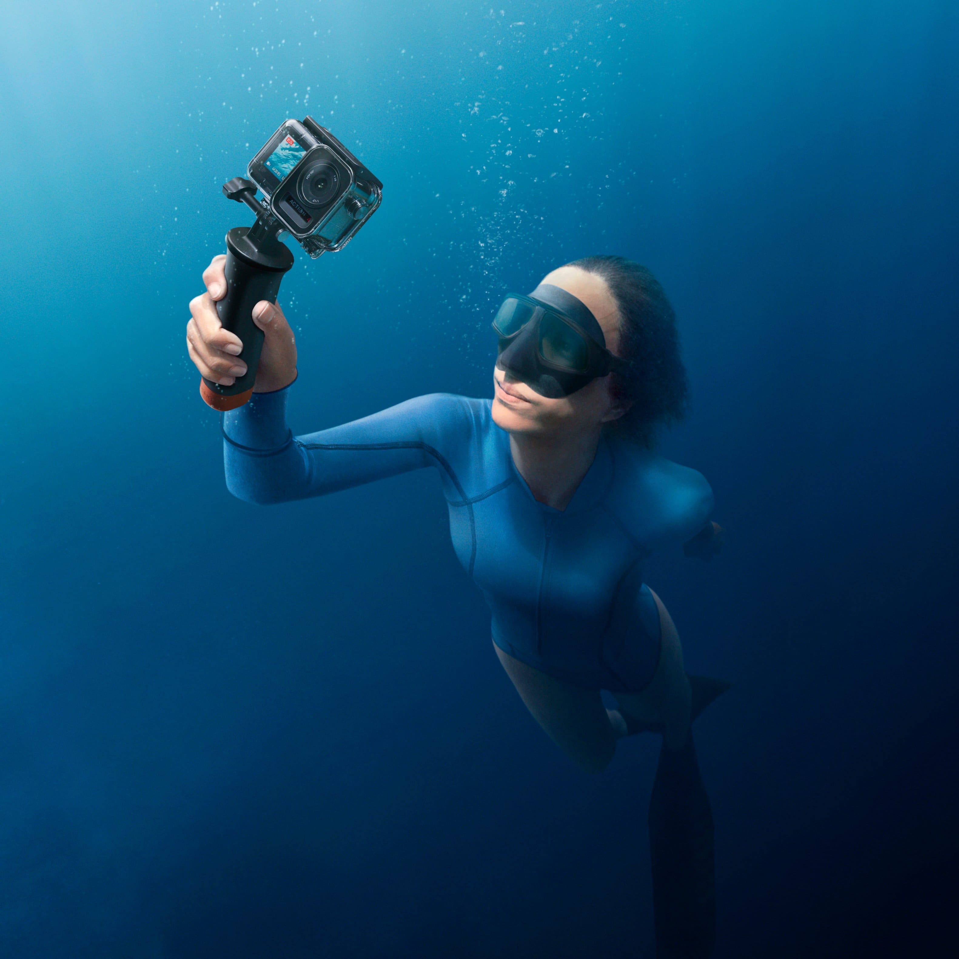 Alt View 16. DJI - Osmo Action 4 4K Action Camera Standard Bundle - Gray.