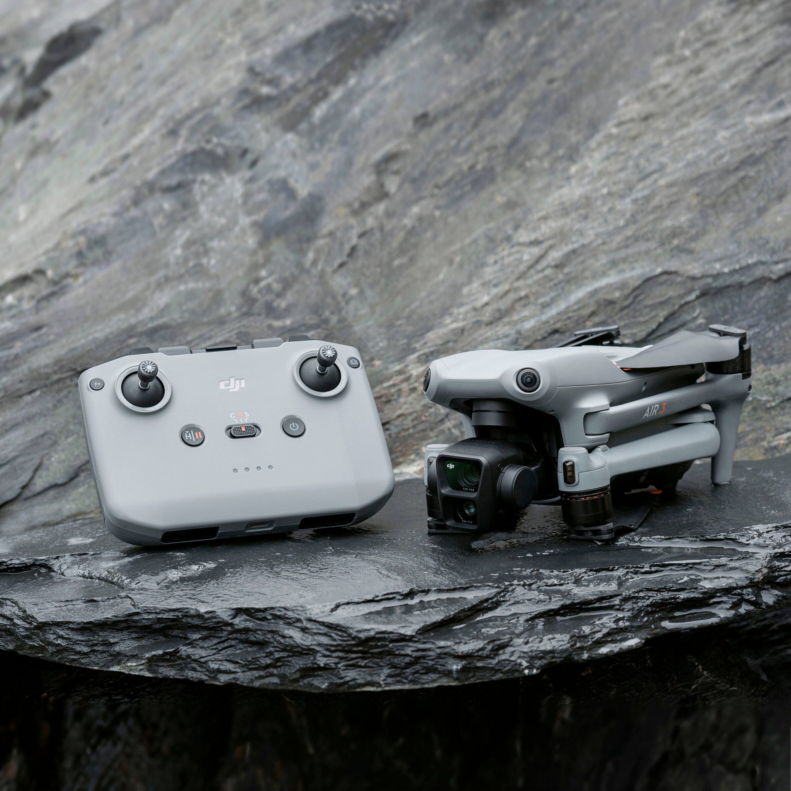 Alt View 19. DJI - Air 3 Fly More Combo Drone with RC-N2 Remote Control - Gray.