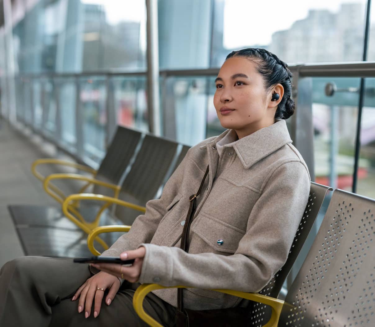 Alt View 18. Sony - WF1000XM5 True Wireless Noise Cancelling Earbuds - Black.