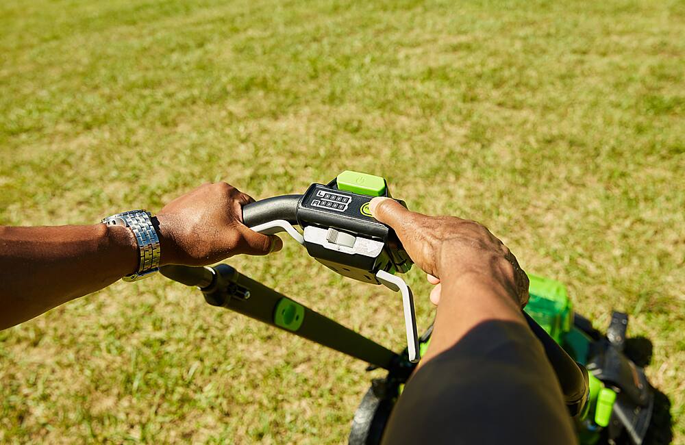 Alt View 19. Greenworks - 80V 21” Cordless Self-Propelled Lawn Mower with (2) 4.0 Ah Batteries and Dual-Port Charger - Green.