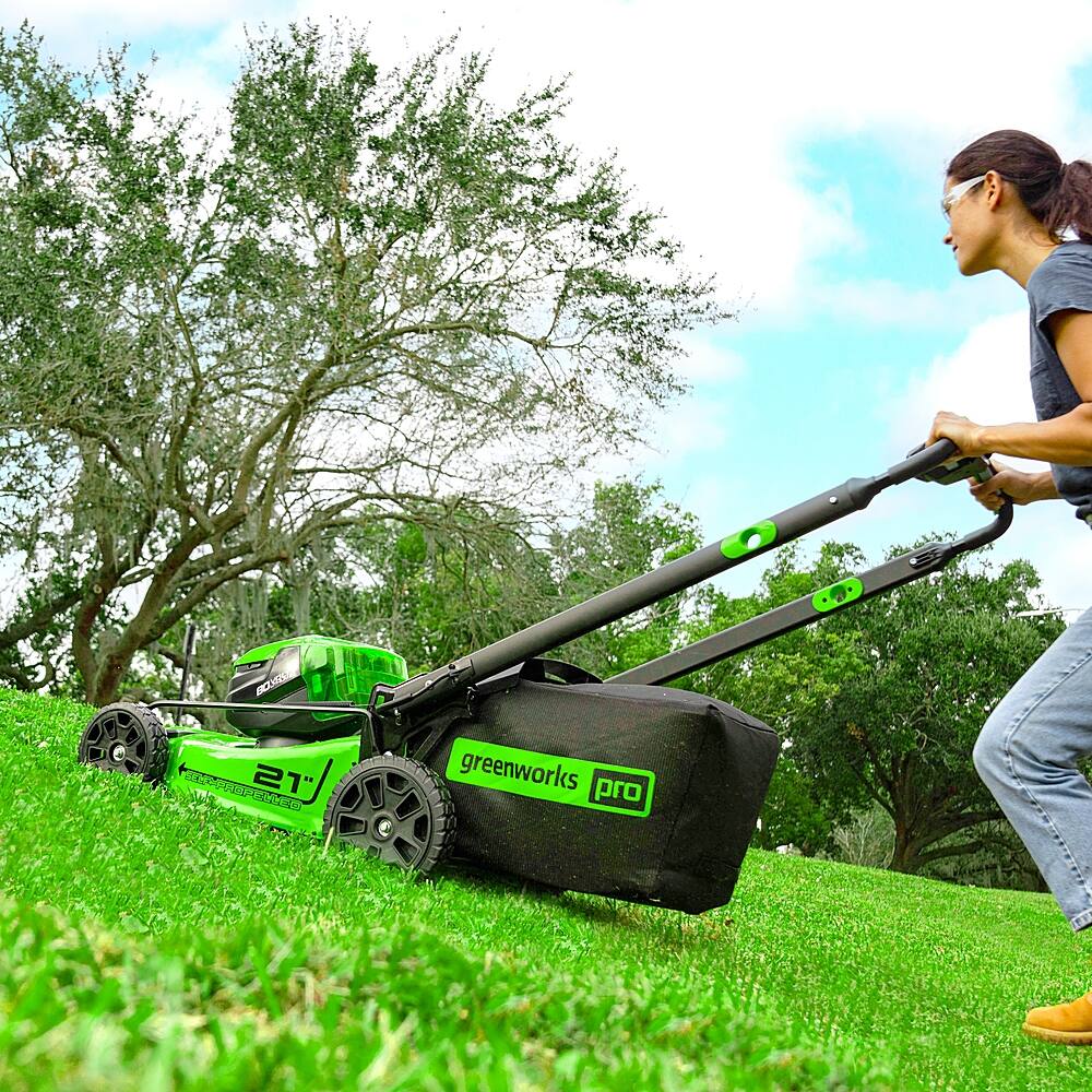 Alt View 30. Greenworks - 80V 21” Cordless Self-Propelled Lawn Mower with (2) 4.0 Ah Batteries and Dual-Port Charger - Green.