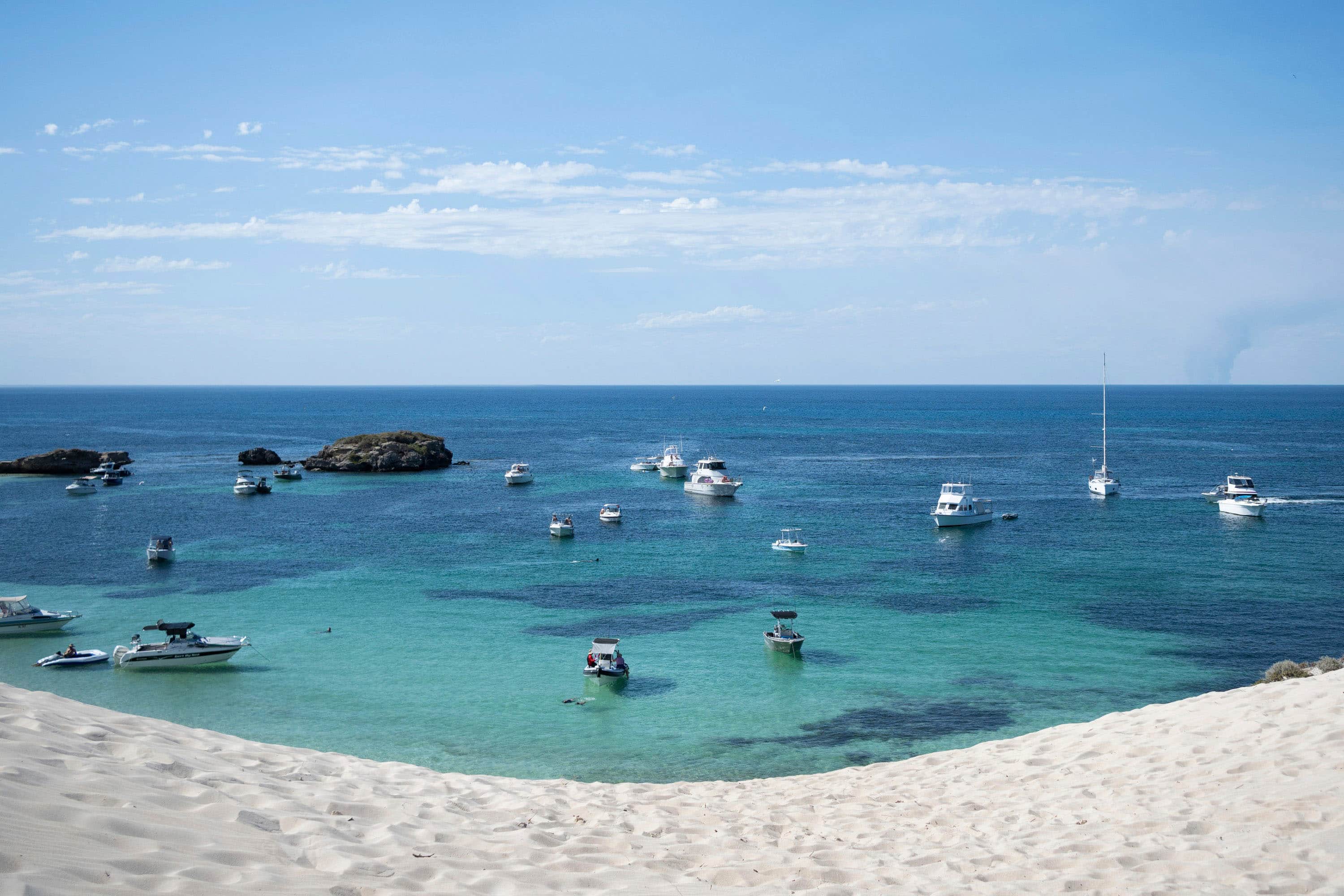 Alt View 11. Nikon - NIKKOR Z DX 24mm f/1.7 Wide Angle Prime Lens - Black.