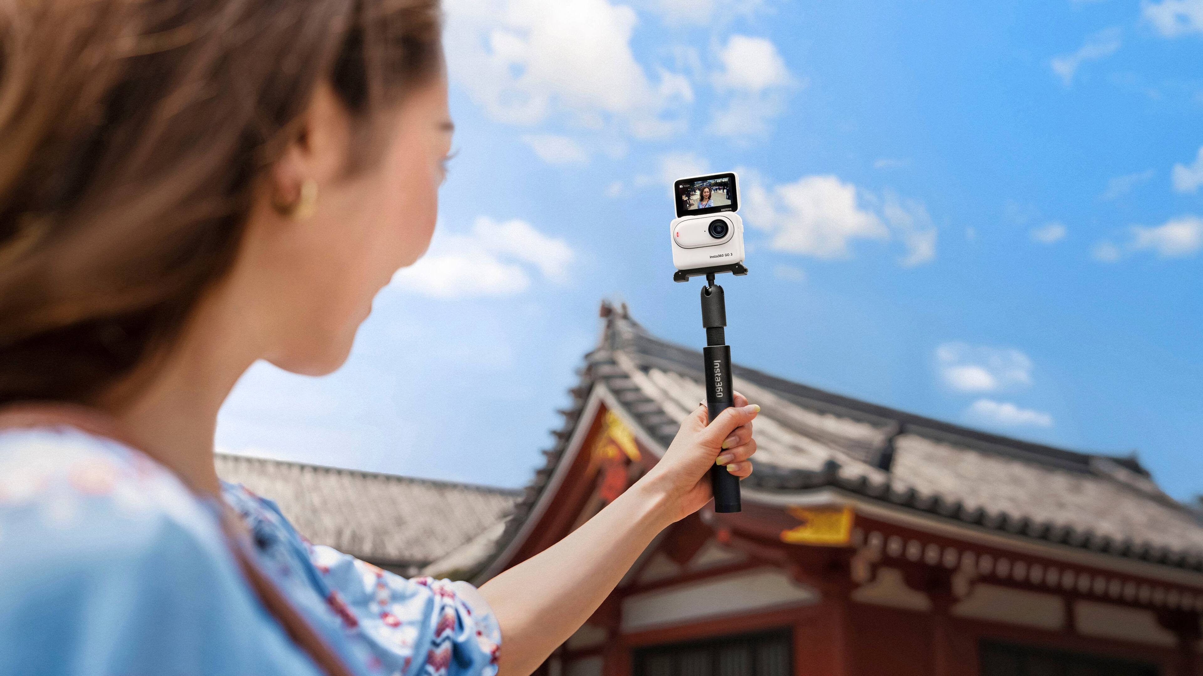 Alt View 19. Insta360 - GO 3 (64GB) Action Camera with Lens Guard - White.