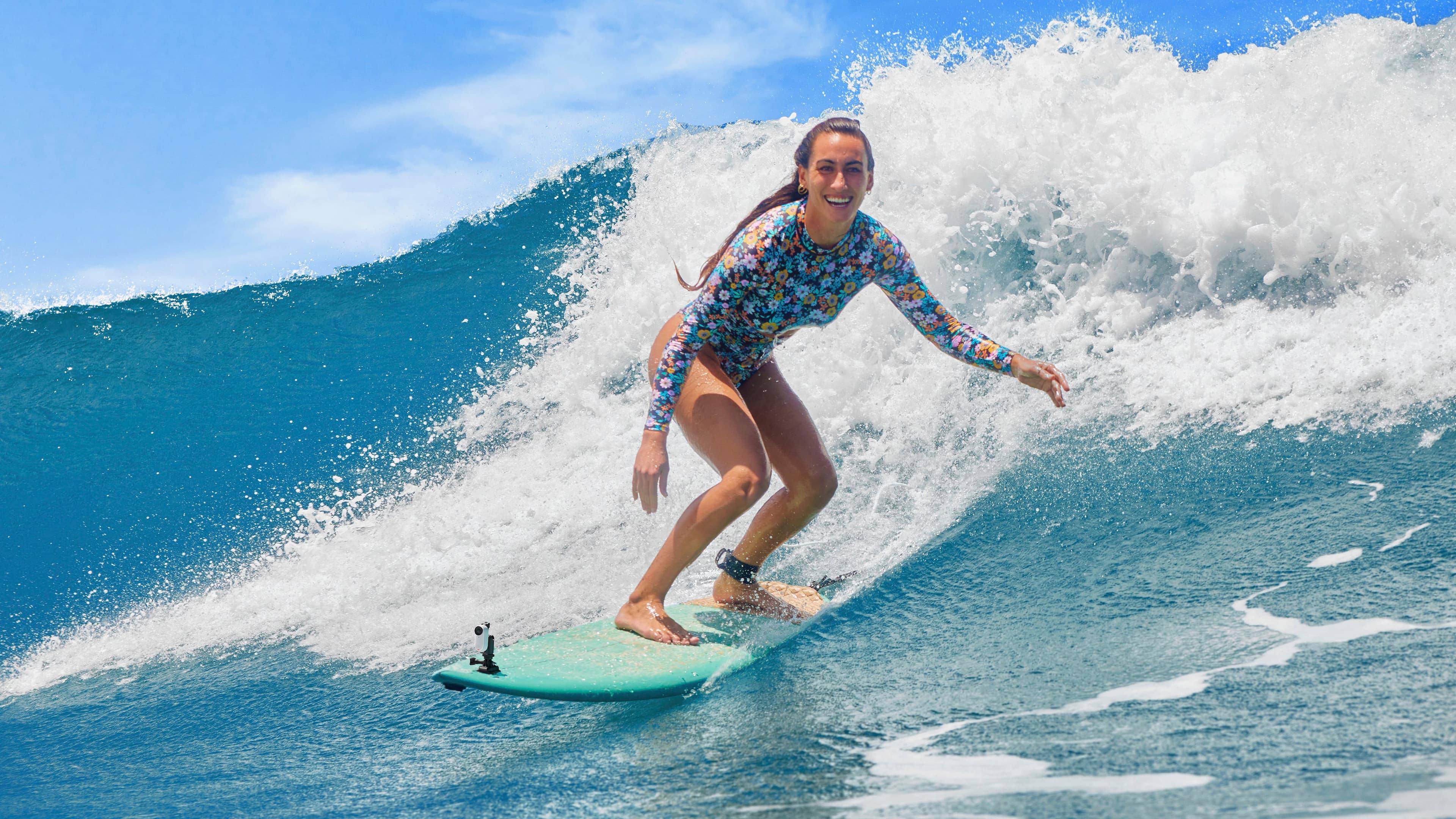 Alt View 20. Insta360 - GO 3 (64GB) Action Camera with Lens Guard - White.