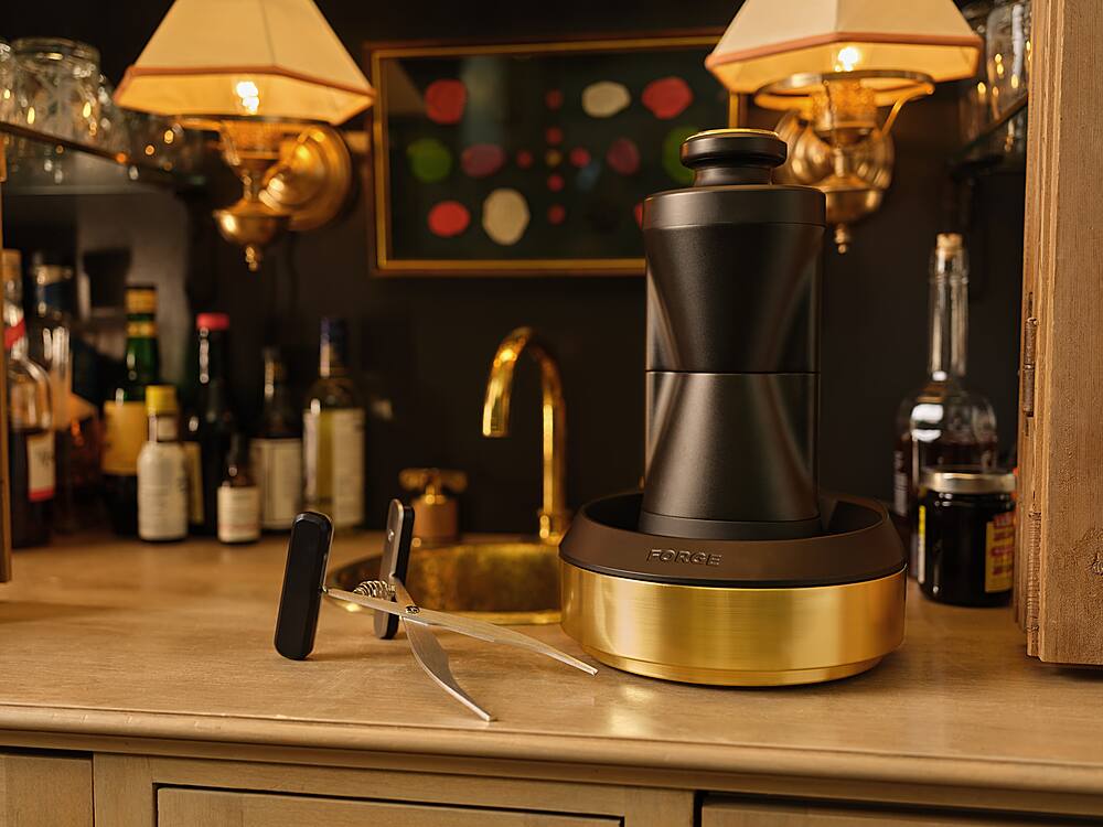 Alt View 16. Monogram - Forge Heated Ice Press - Black.