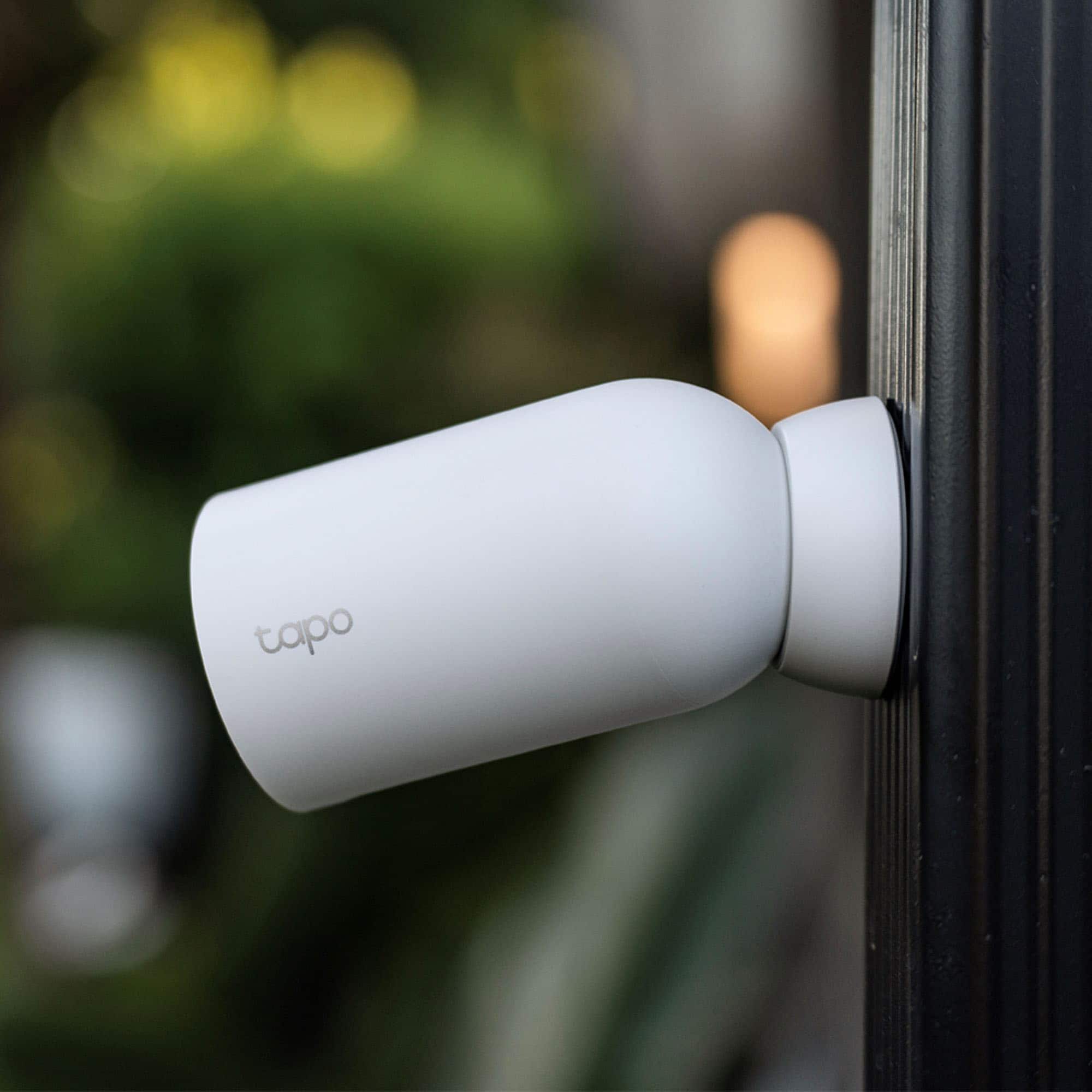 Alt View 16. TP-Link - Tapo Wire-Free Indoor/Outdoor Cameras with up to 300 days of Battery Life and Magnetic Base (4-Pack) - No Monthly Fees - White.