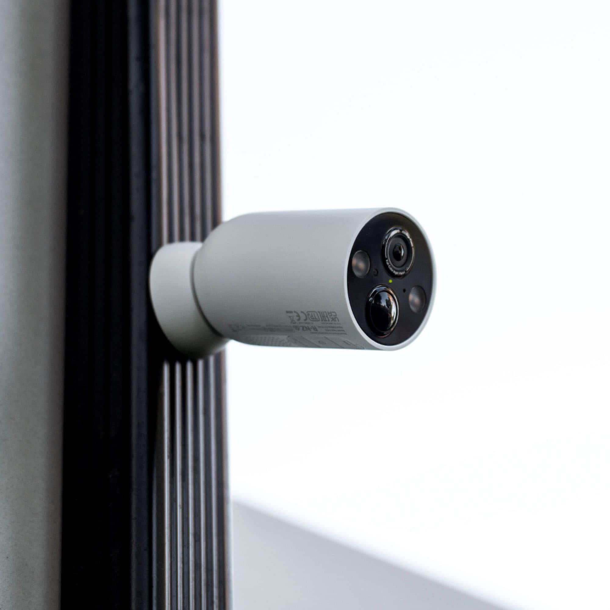 The text on the image reads "BAIZA."